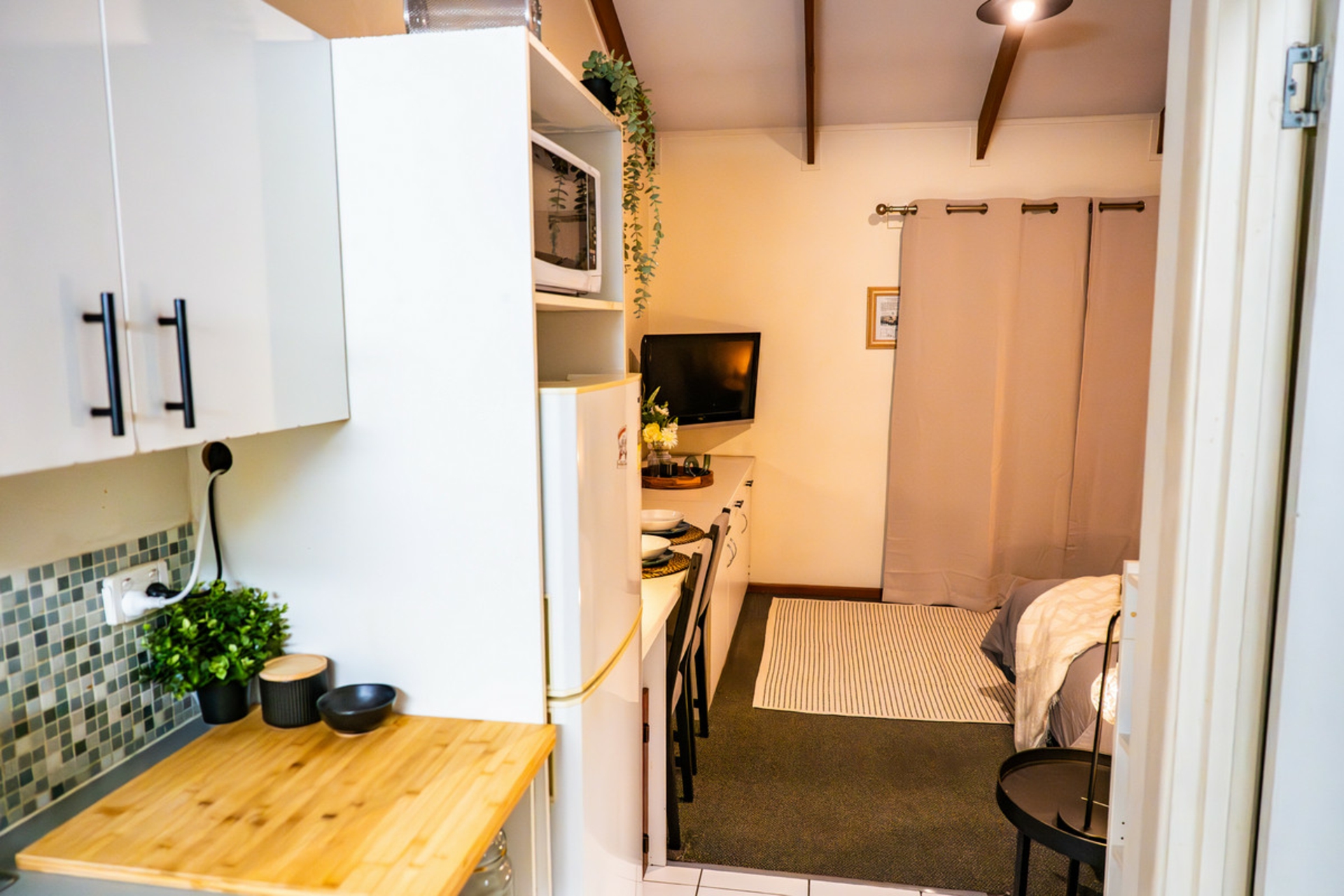 9/158 Greencamp Road, WAKERLEY