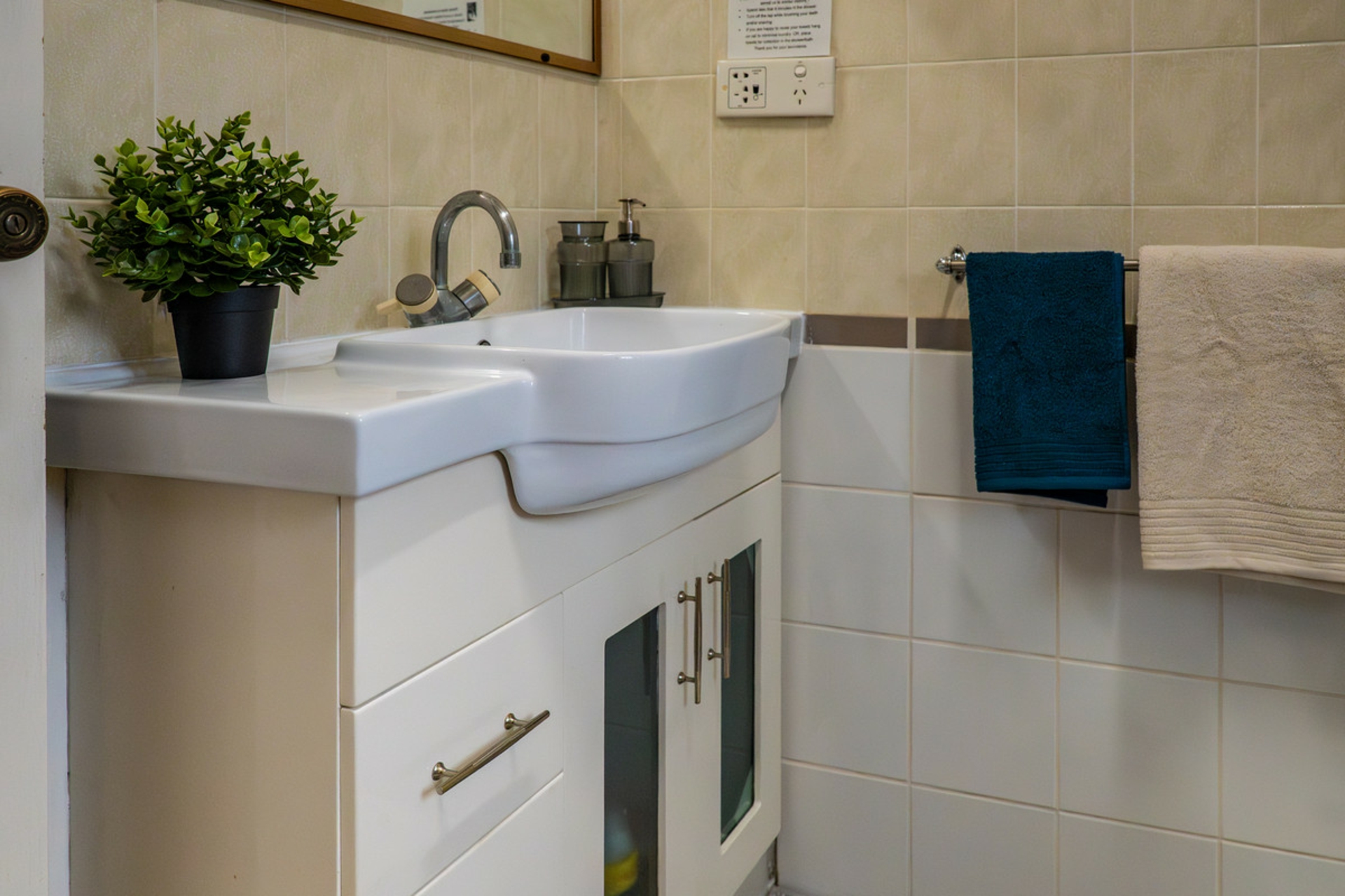 9/158 Greencamp Road, WAKERLEY