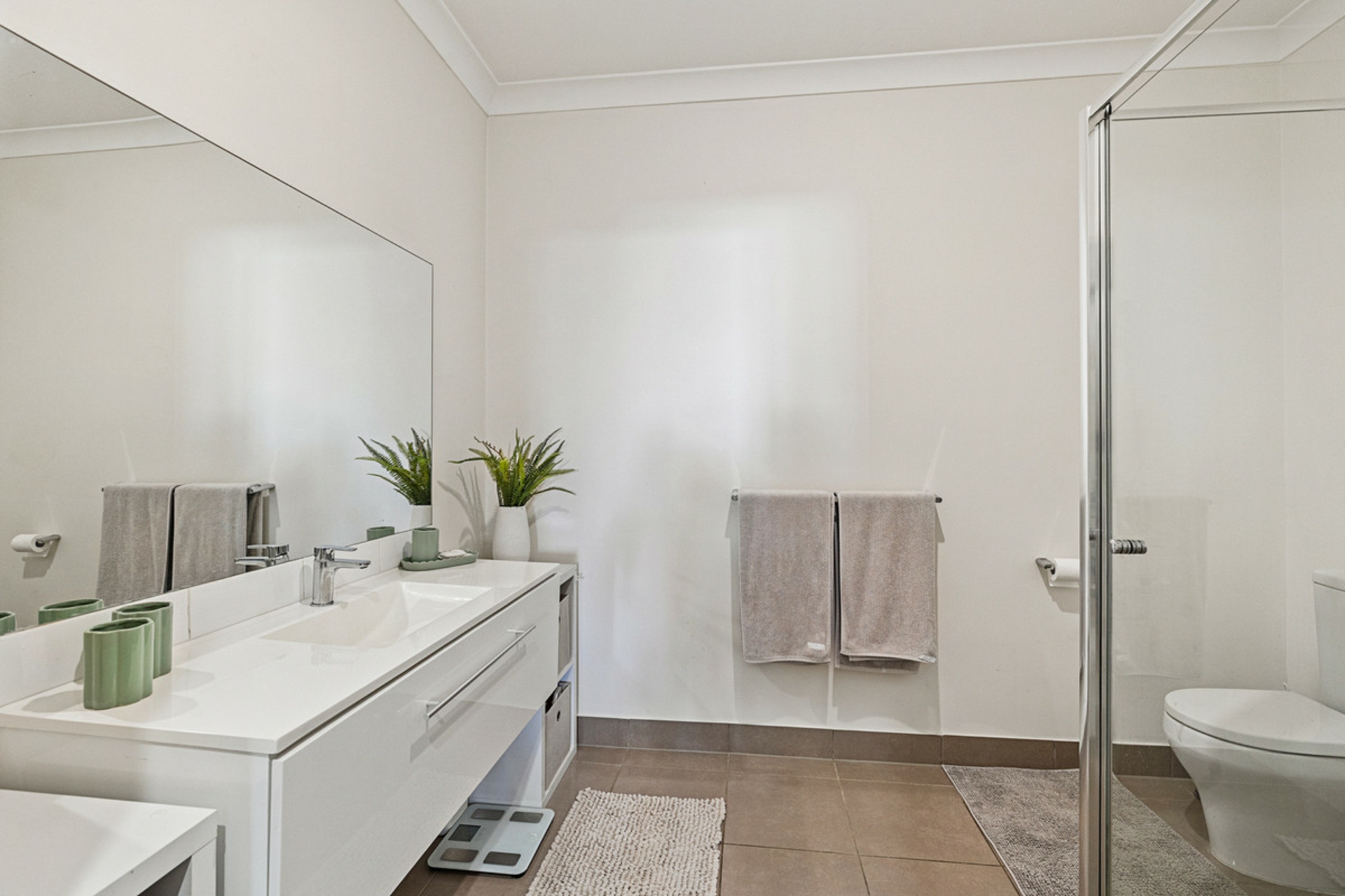 13 Albatross Court, CARBROOK