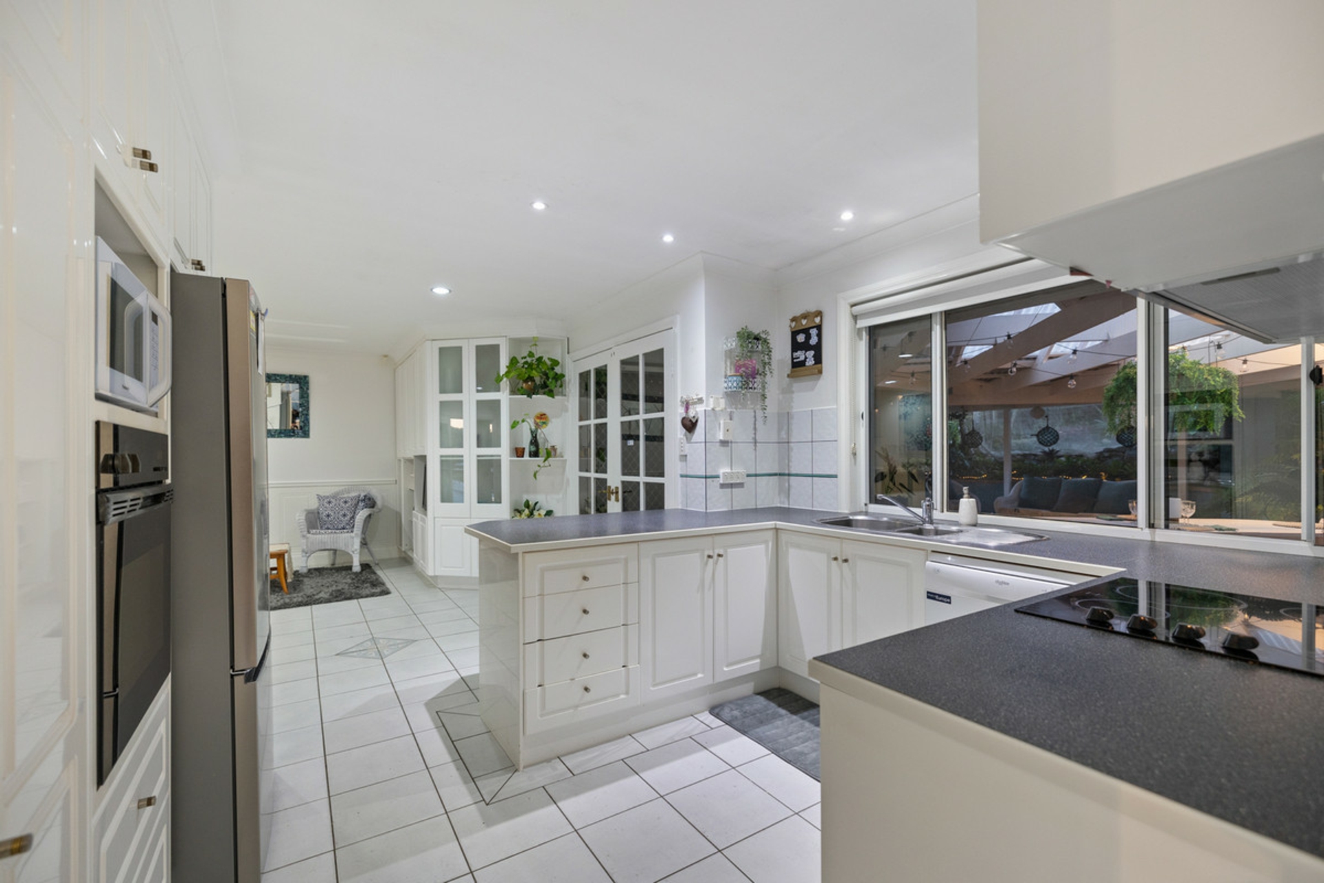 19 Hibiscus Drive, MOUNT COTTON