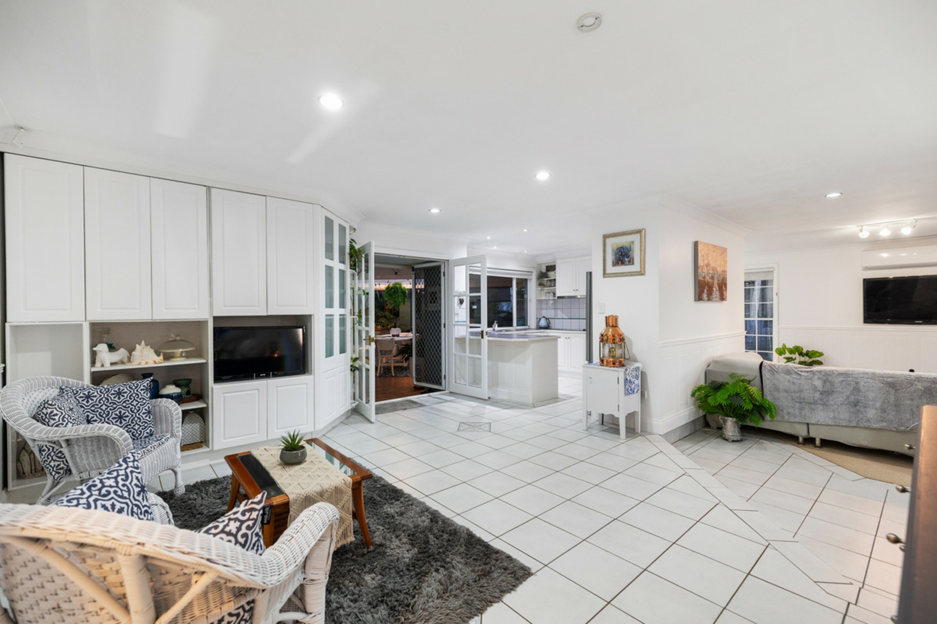 19 Hibiscus Drive, MOUNT COTTON