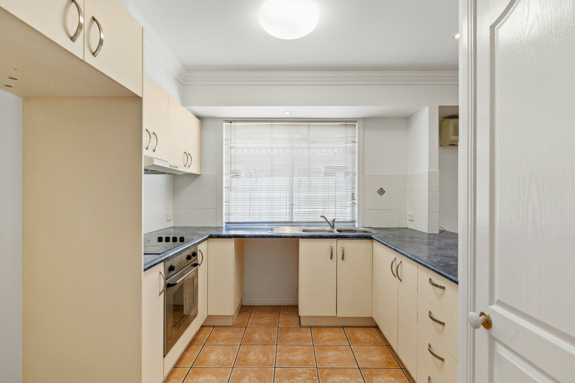 1/41 Wren Court, BIRKDALE