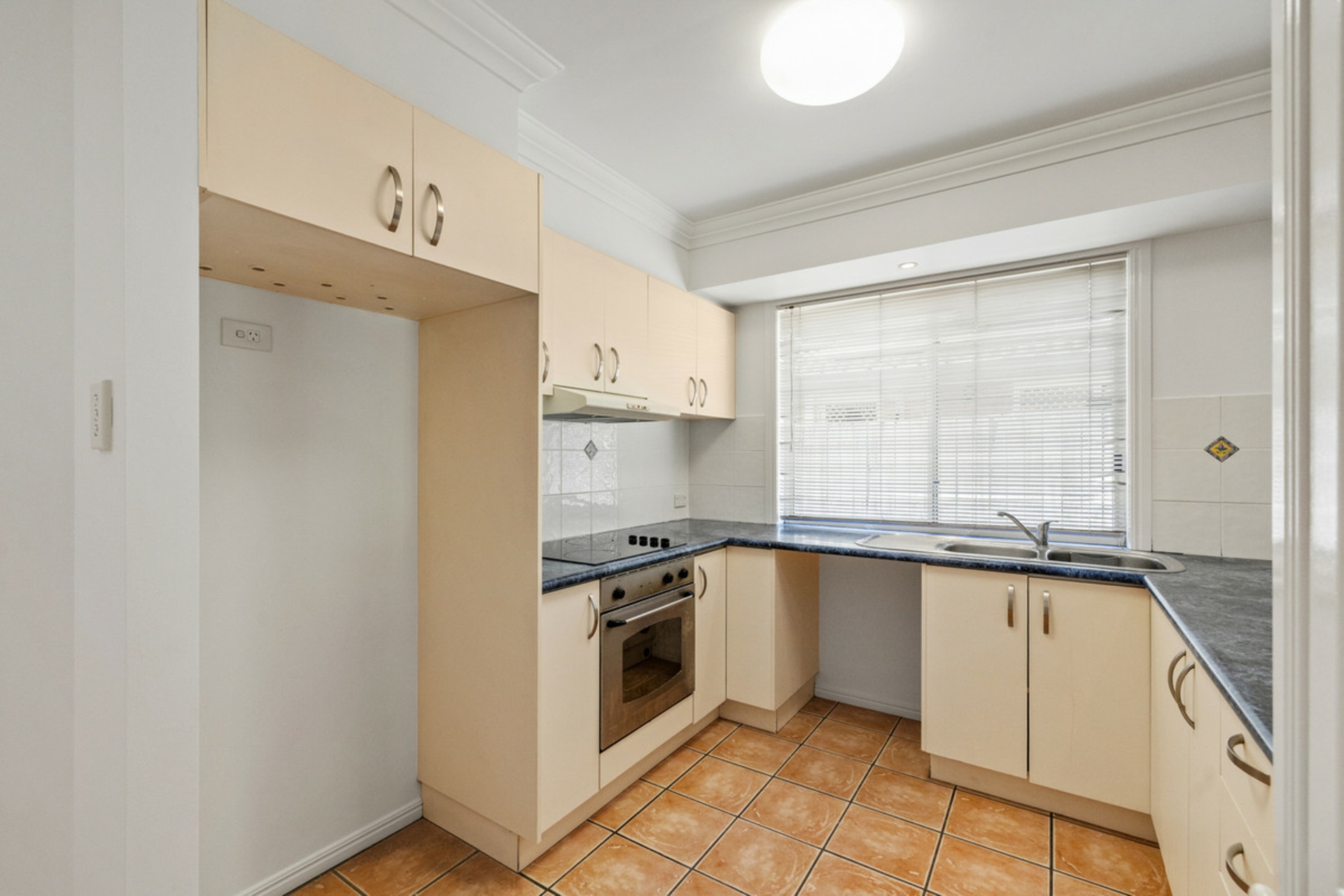 1/41 Wren Court, BIRKDALE