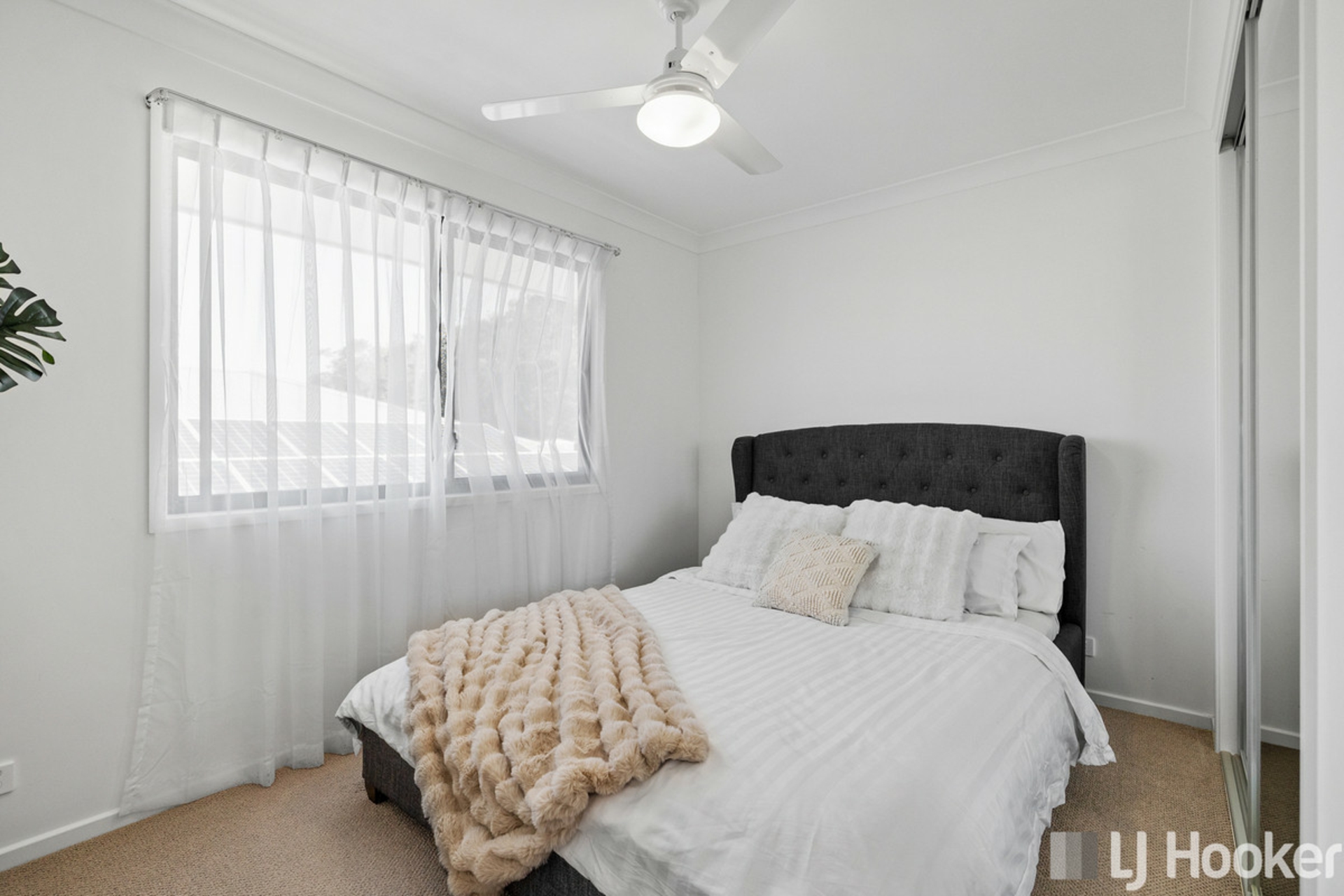 31 Highgrove Street, THORNLANDS