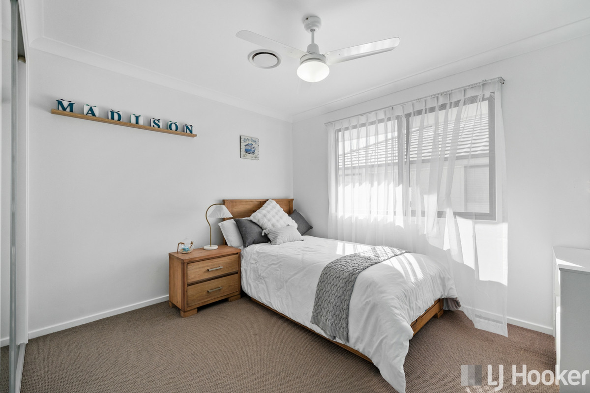 31 Highgrove Street, THORNLANDS