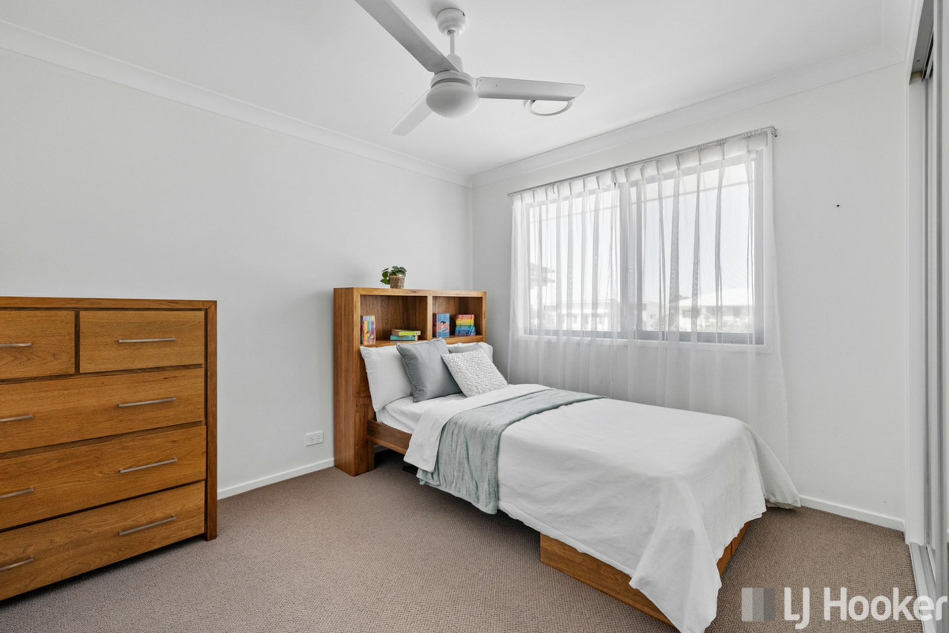 31 Highgrove Street, THORNLANDS