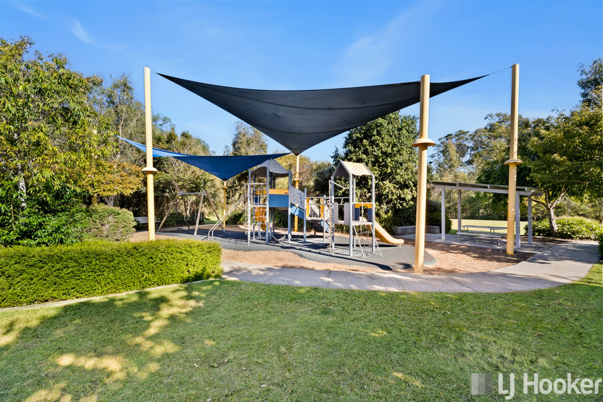31 Highgrove Street, THORNLANDS