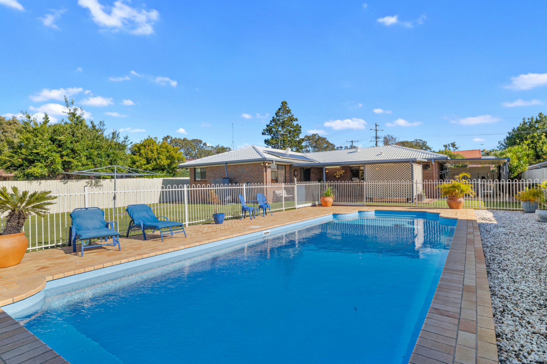 55 Agnes Street, BIRKDALE
