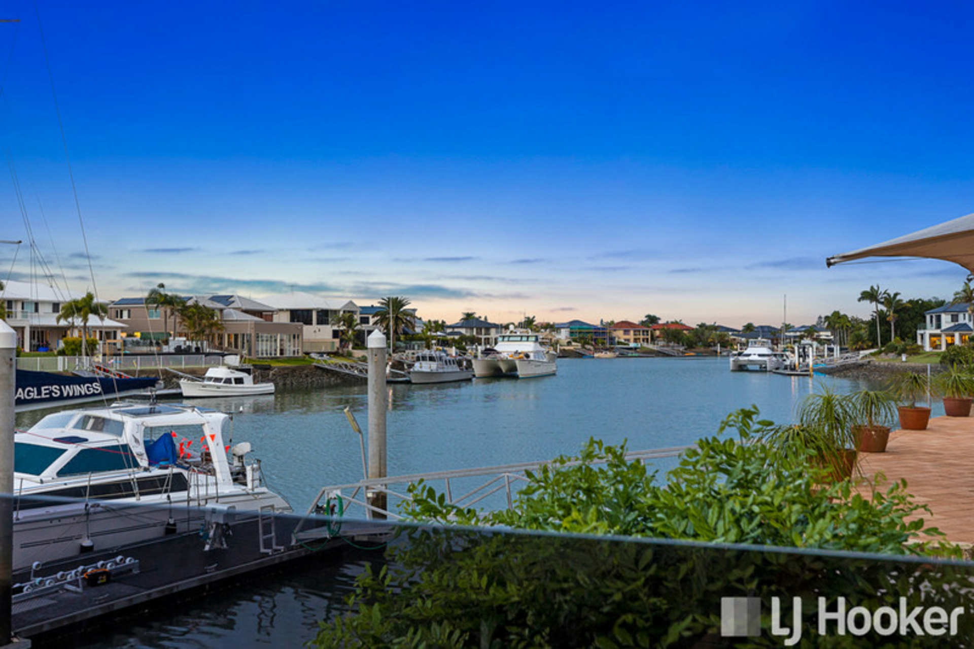 13 Carling Court, RABY BAY