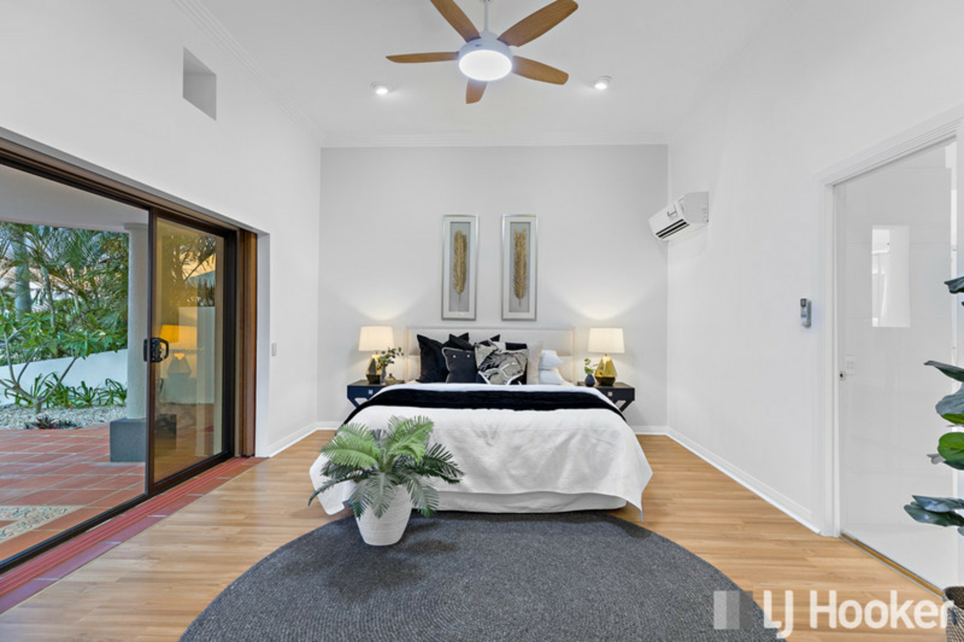 13 Carling Court, RABY BAY