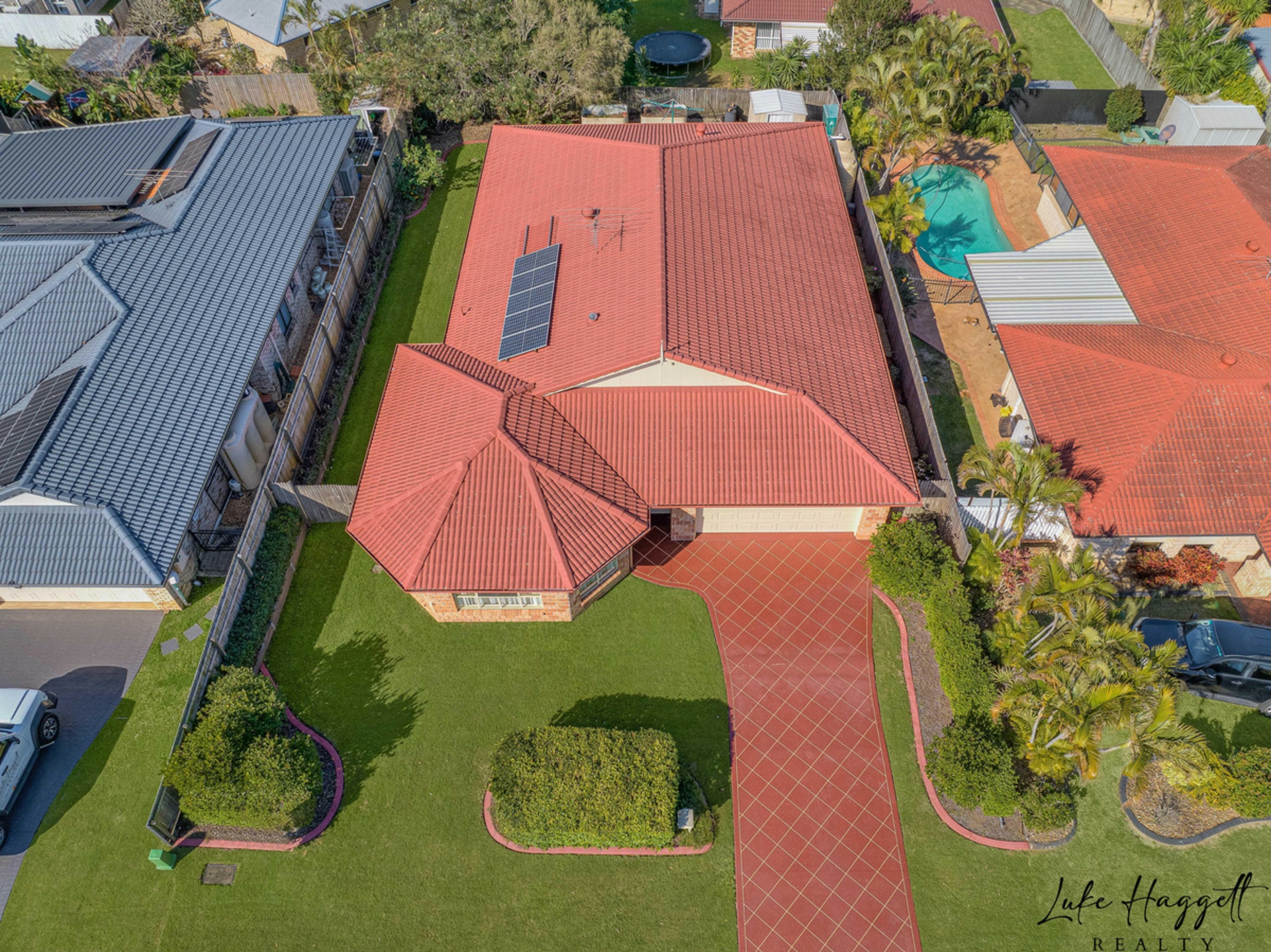 46 Clive Road, BIRKDALE