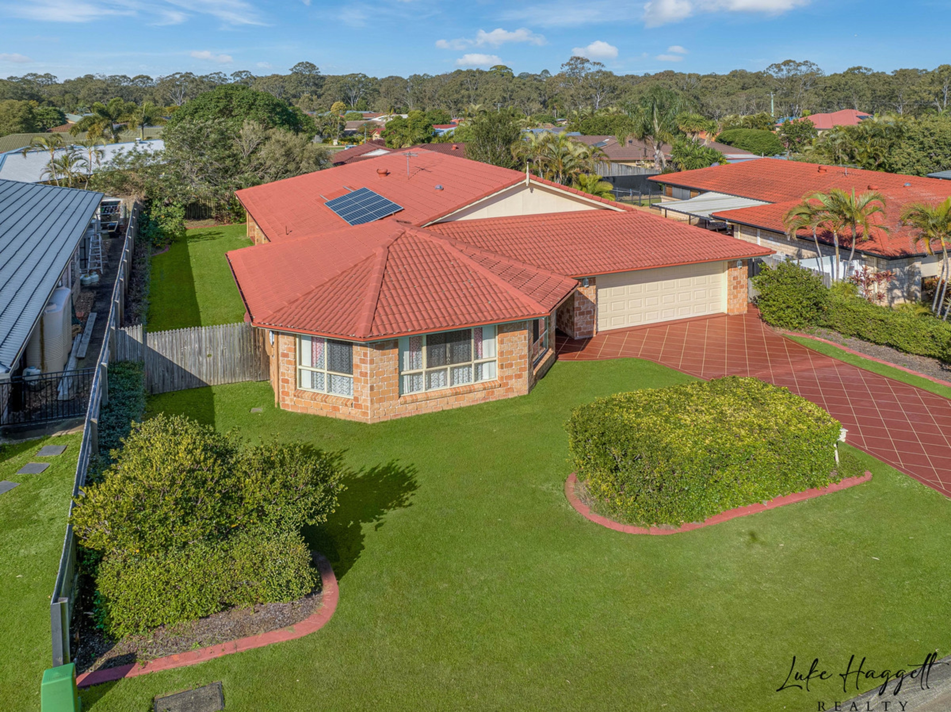 46 Clive Road, BIRKDALE