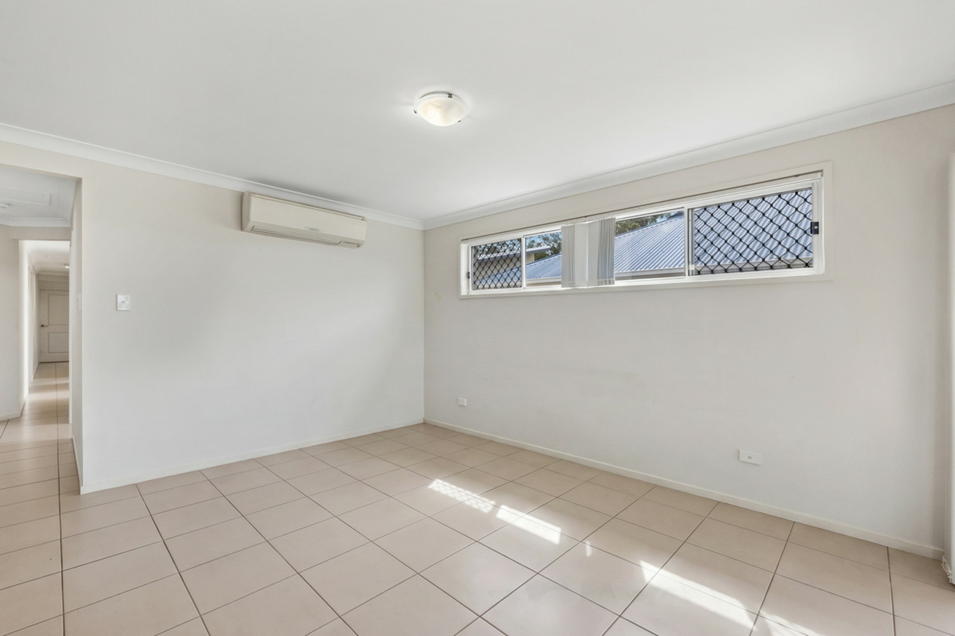 1/37 Haig Road — photo 4 of 16