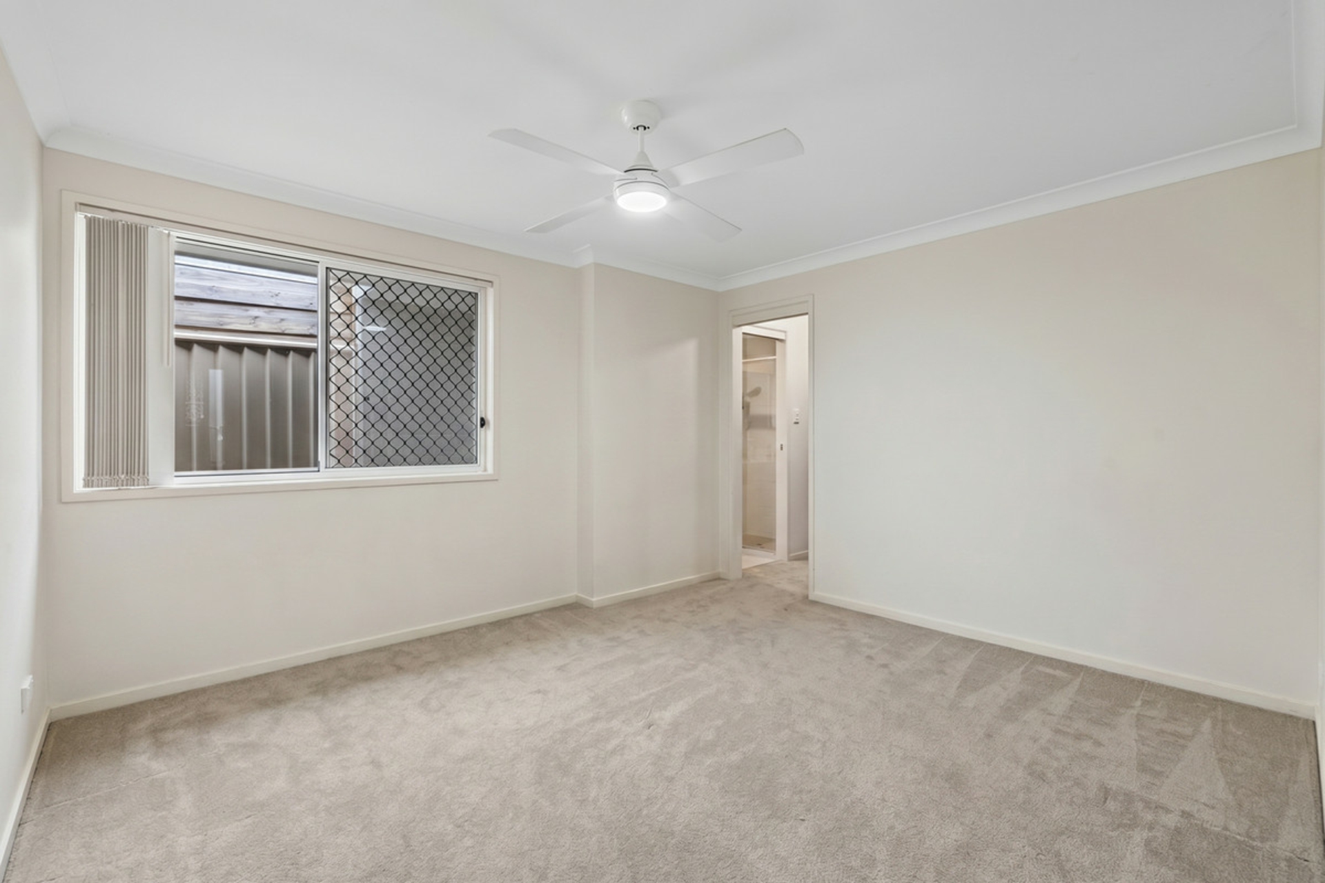 1/37 Haig Road — photo 6 of 16