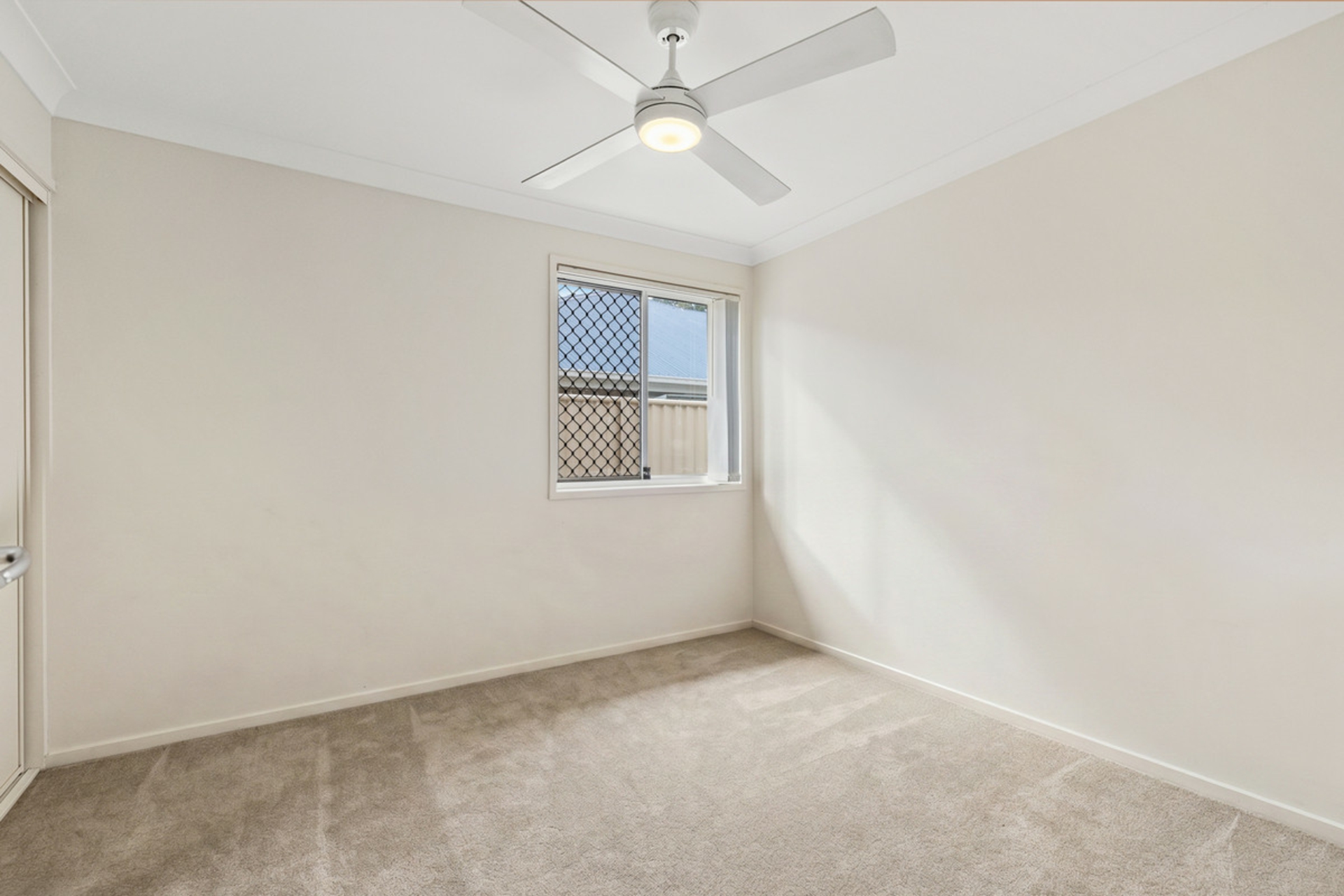 1/37 Haig Road — photo 9 of 16