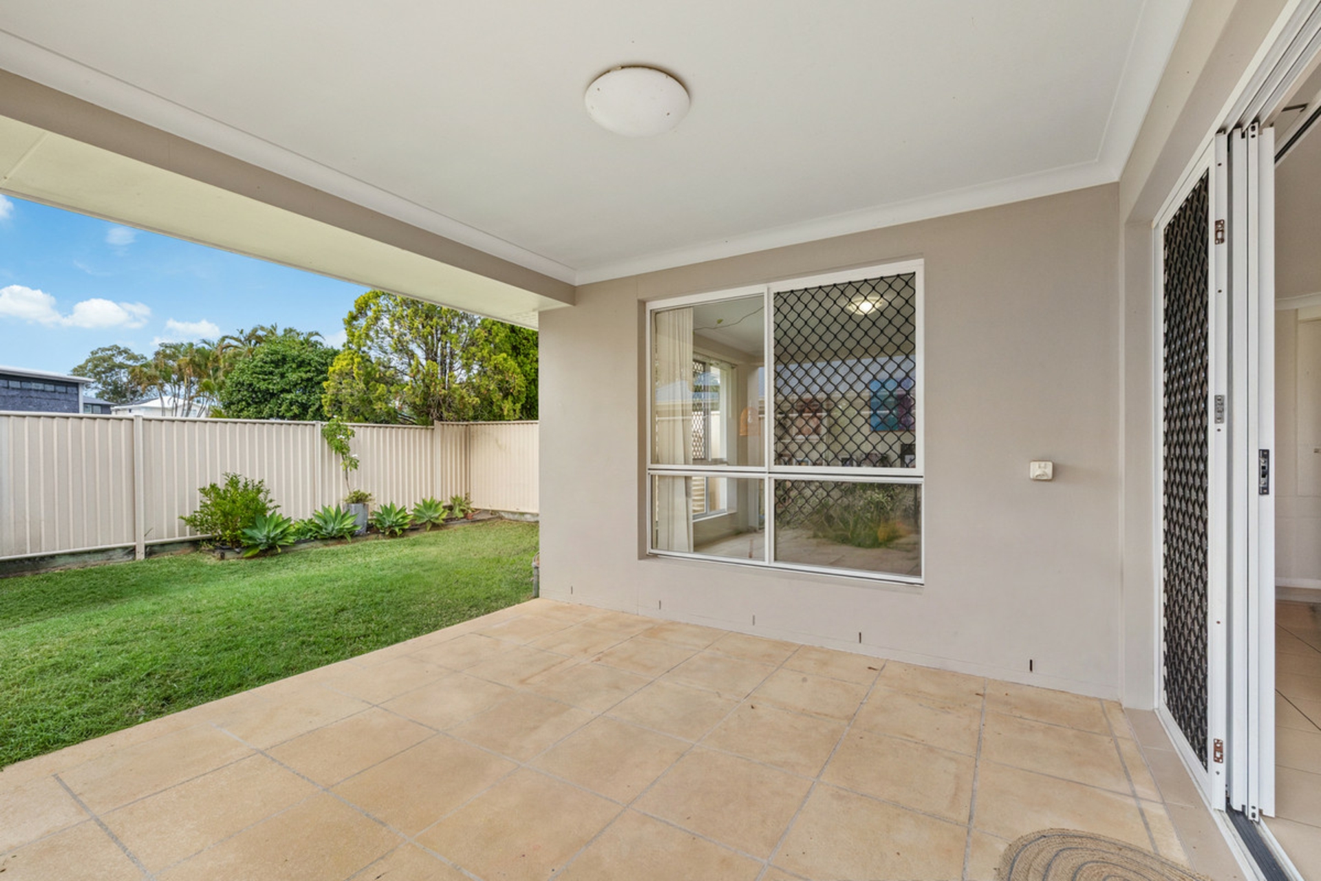 1/37 Haig Road — photo 12 of 16