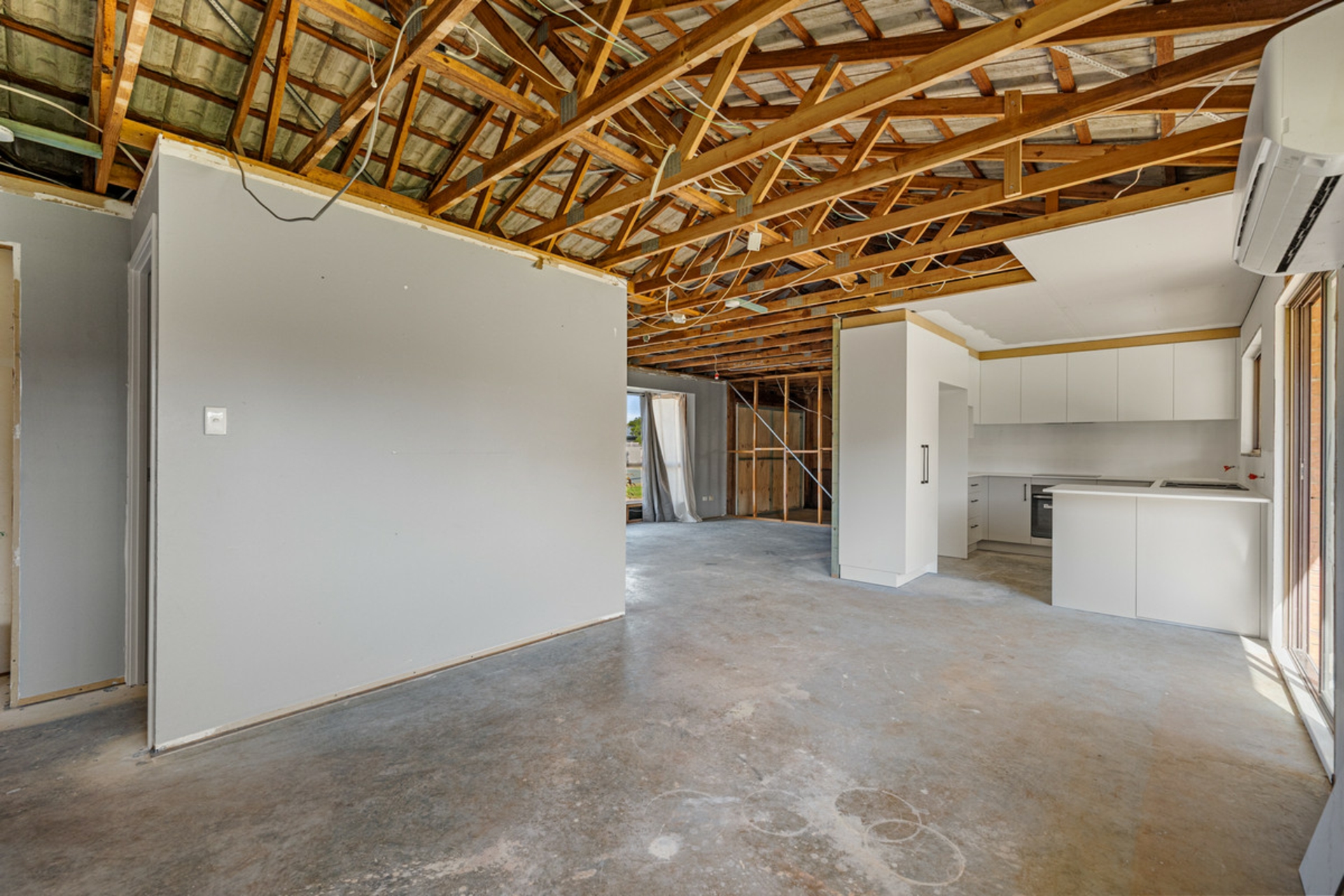 5 Sutton Street — photo 8 of 22