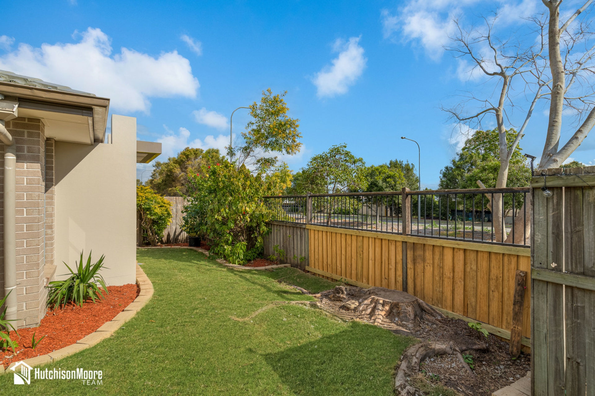 27 Ballow Crescent — photo 9 of 20