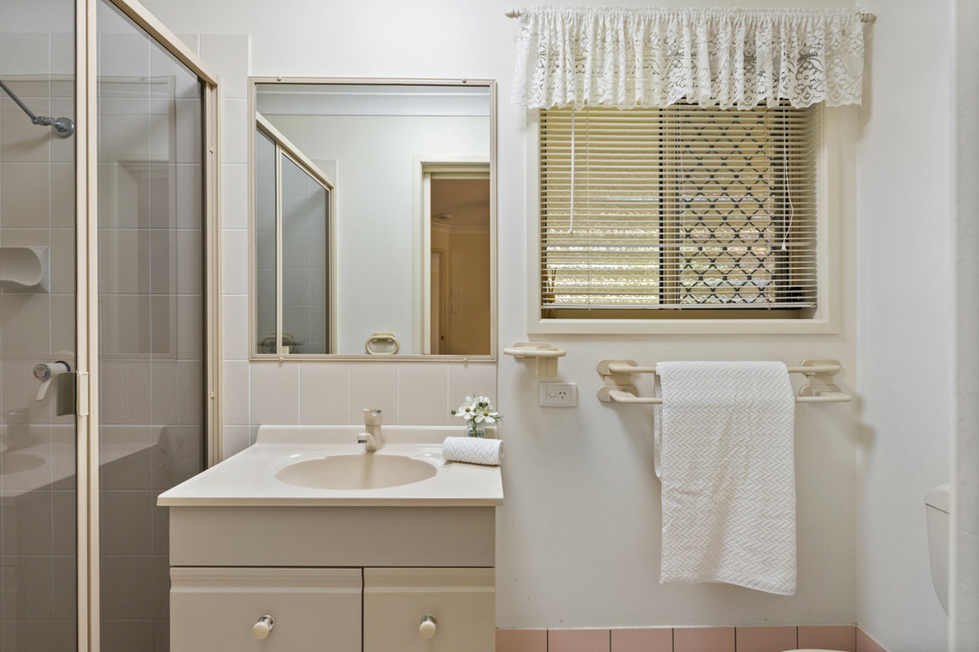 12 Woodrow Place — photo 8 of 19