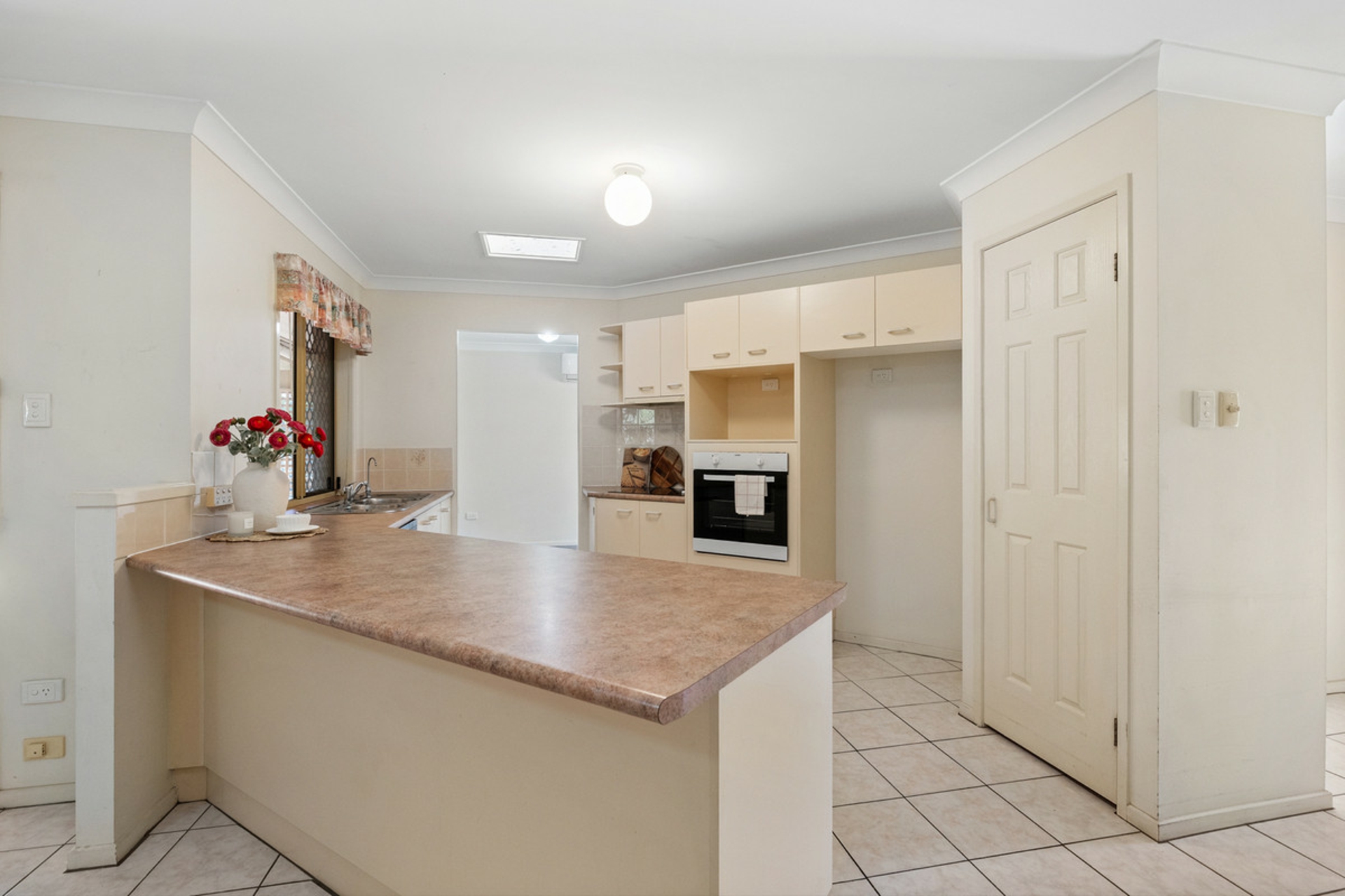 12 Woodrow Place — photo 9 of 19