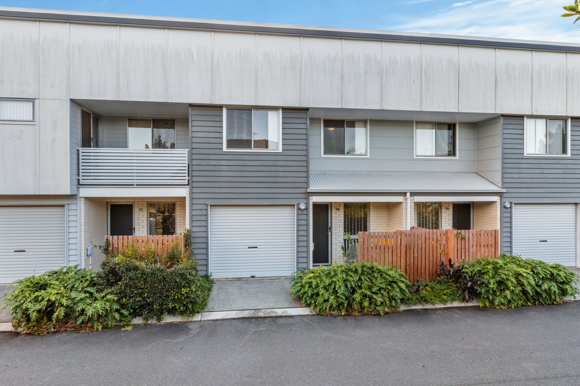 38/2 Pateman Parade — photo from LJ Hooker Property Centre
