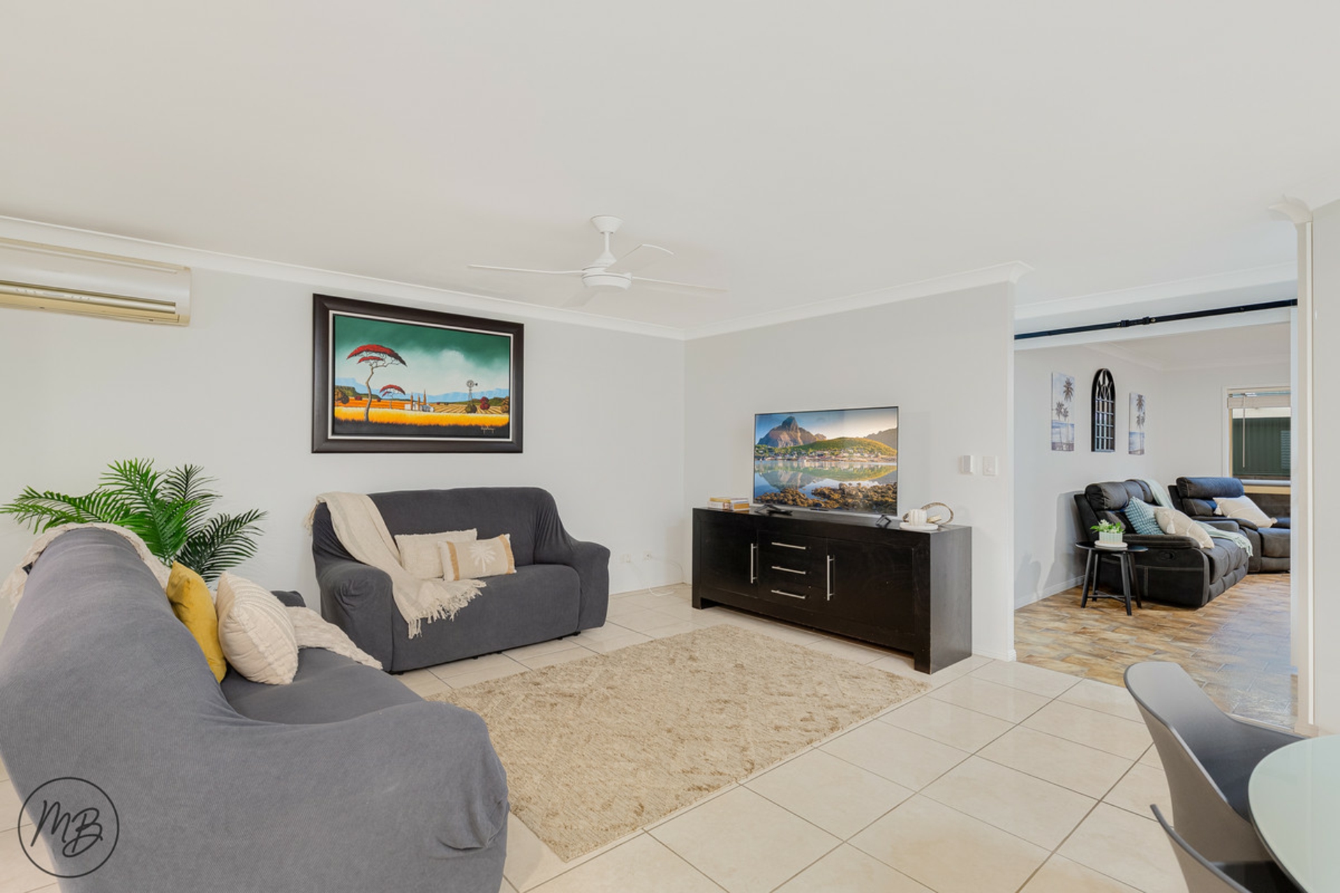 19 Champagne Crescent — photo 15 of 30