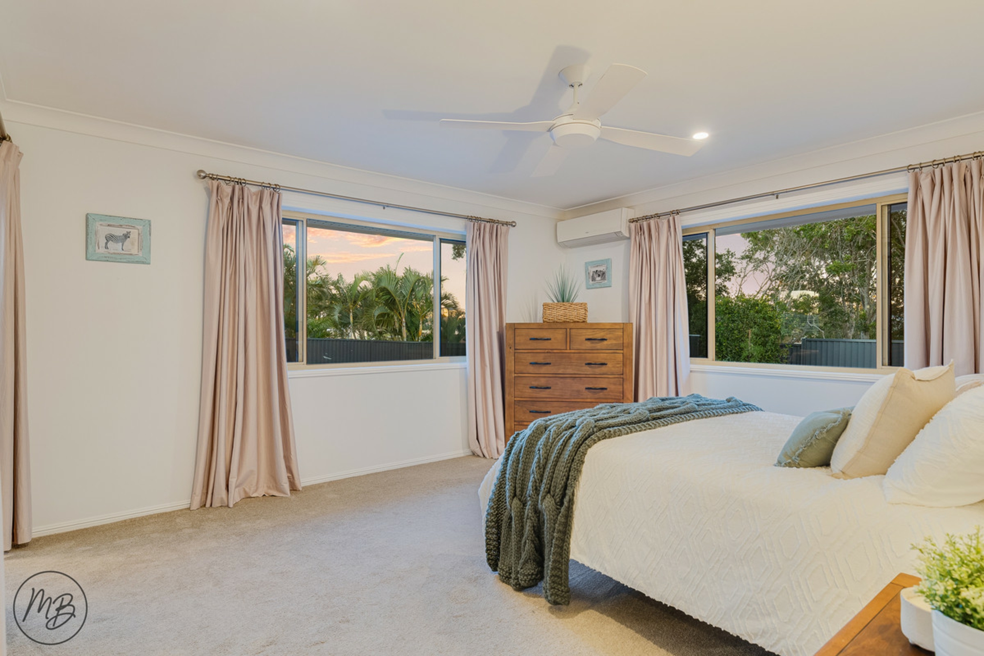 19 Champagne Crescent — photo 17 of 30