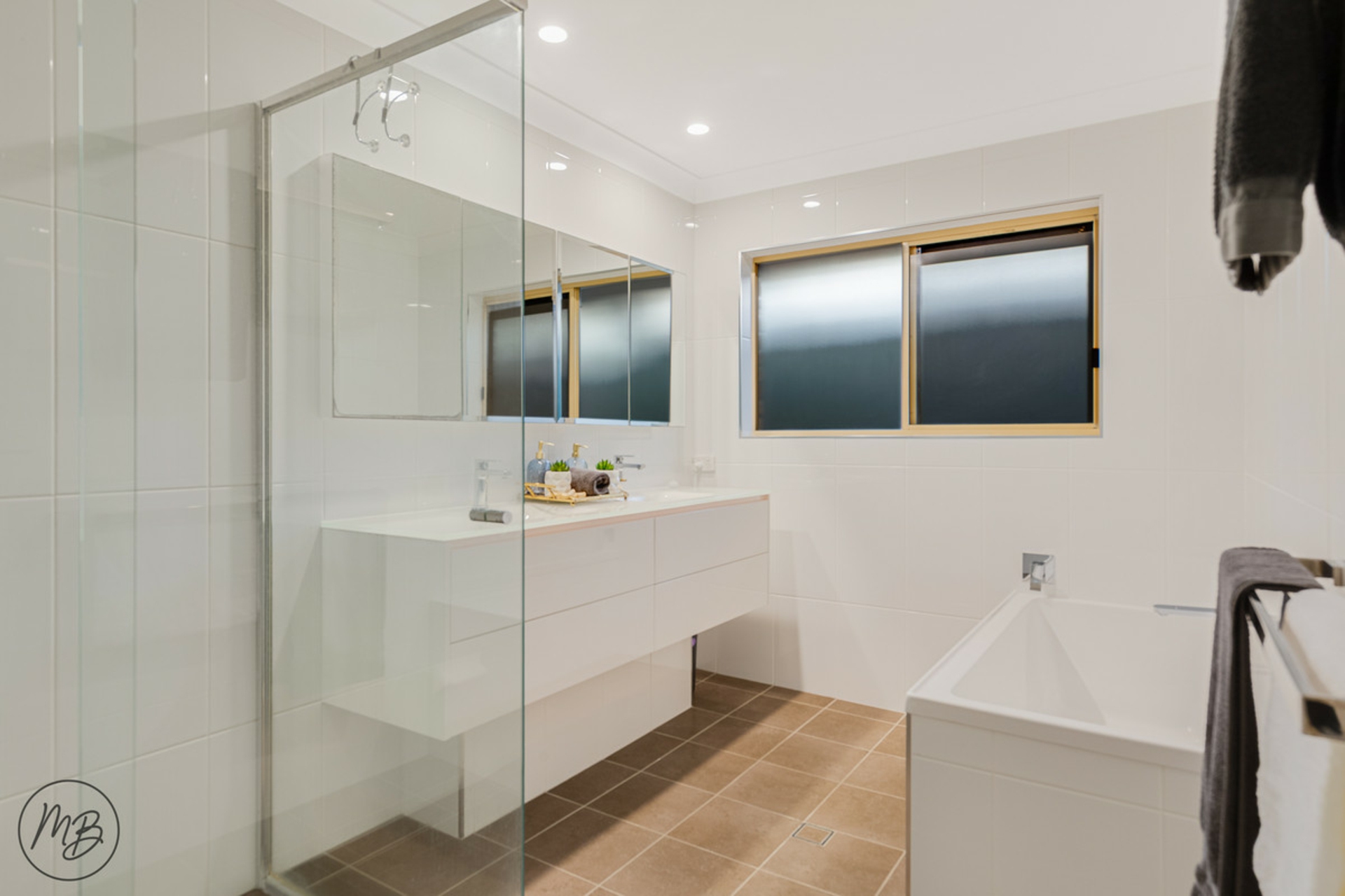 19 Champagne Crescent — photo 24 of 30