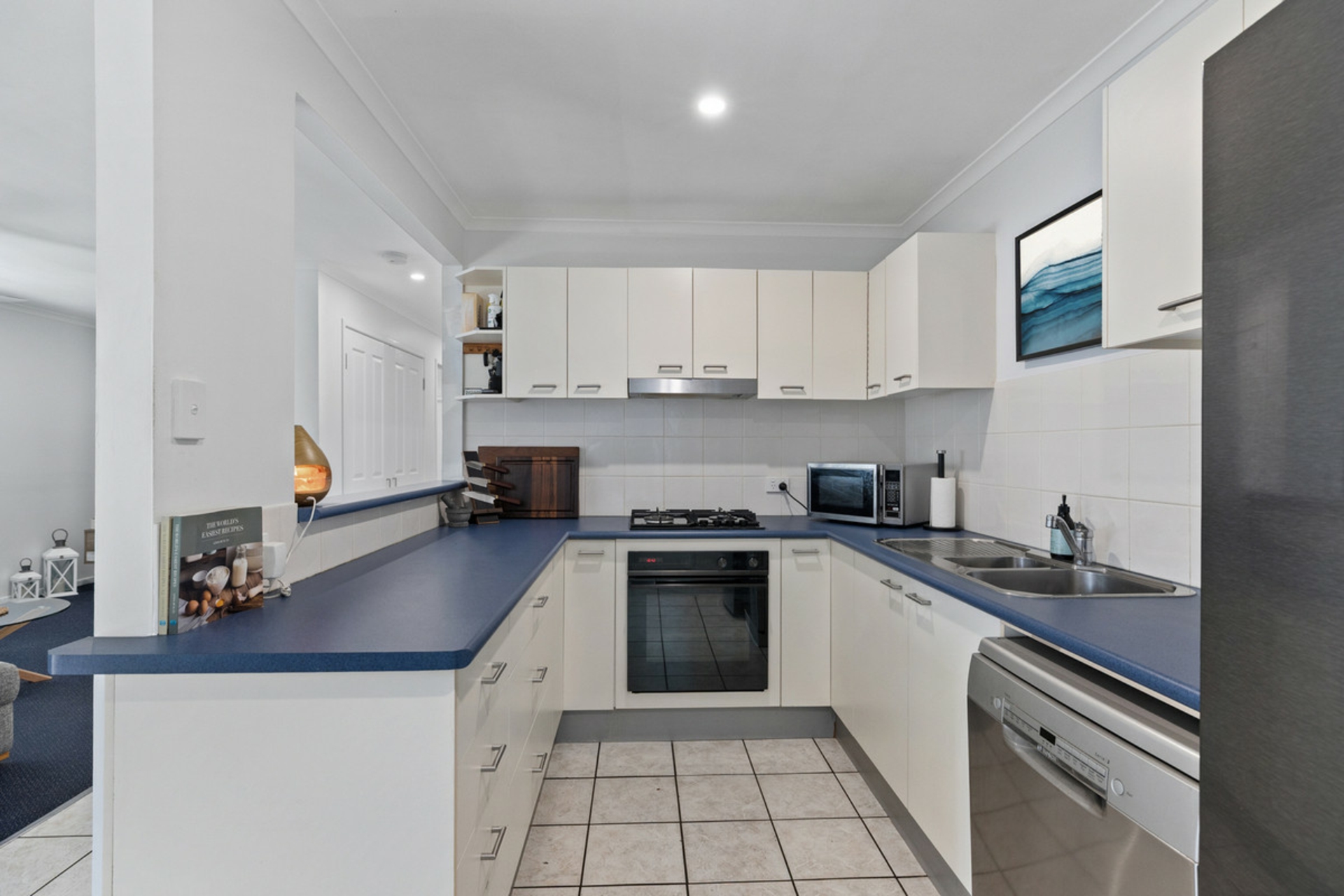 210 Bloomfield Street — photo 11 of 23