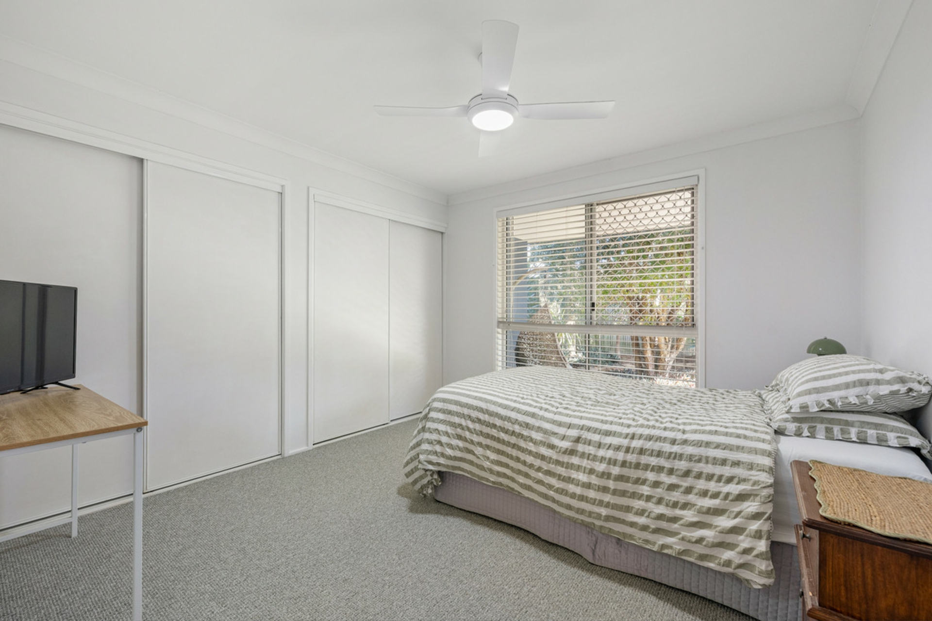 37 Grandis Crescent — photo 13 of 26