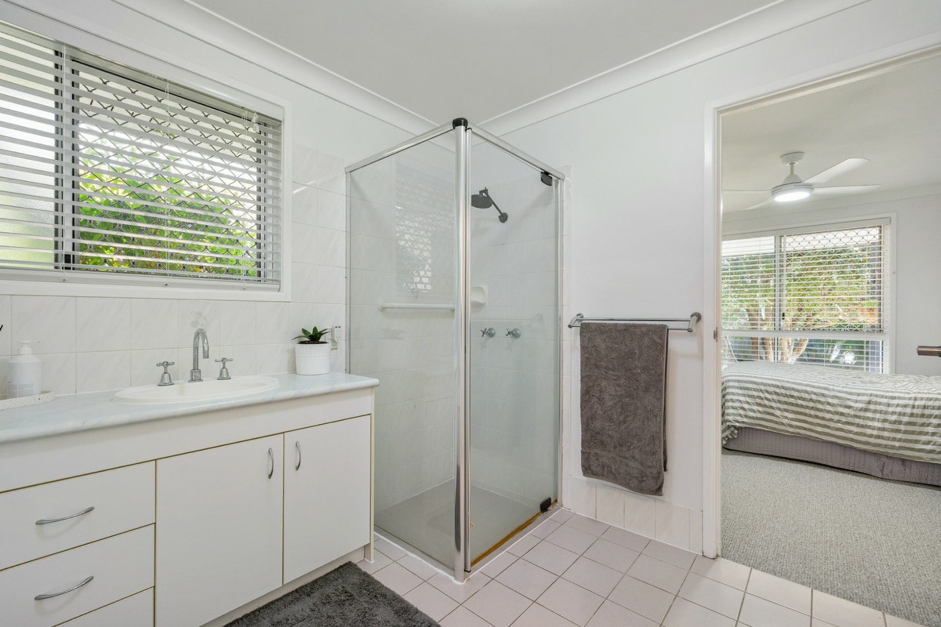 37 Grandis Crescent — photo 14 of 26