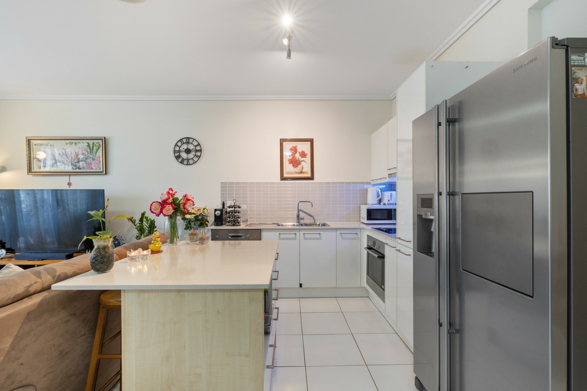 2/62-64 Island Street — photo 6 of 18