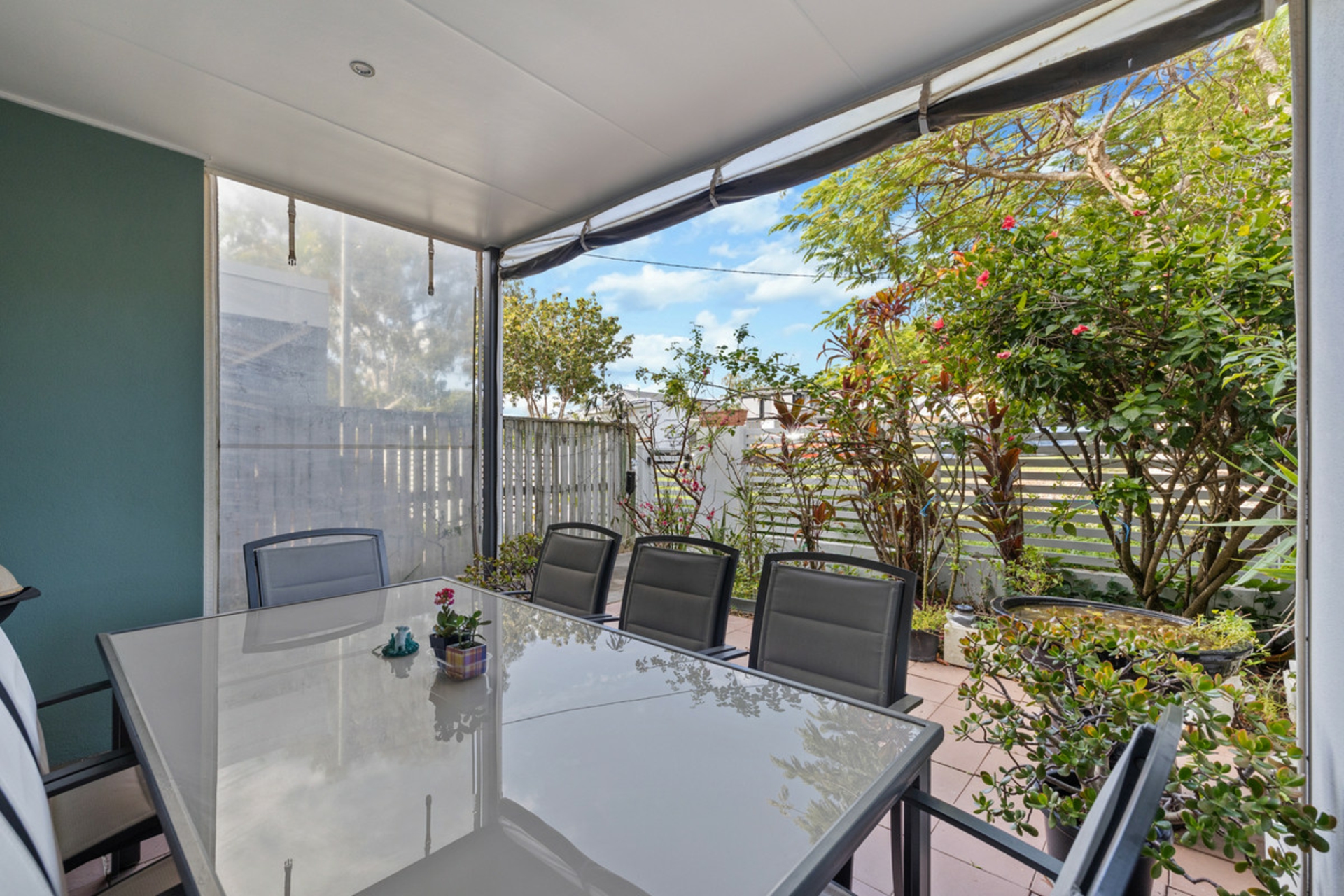 2/62-64 Island Street — photo 10 of 18