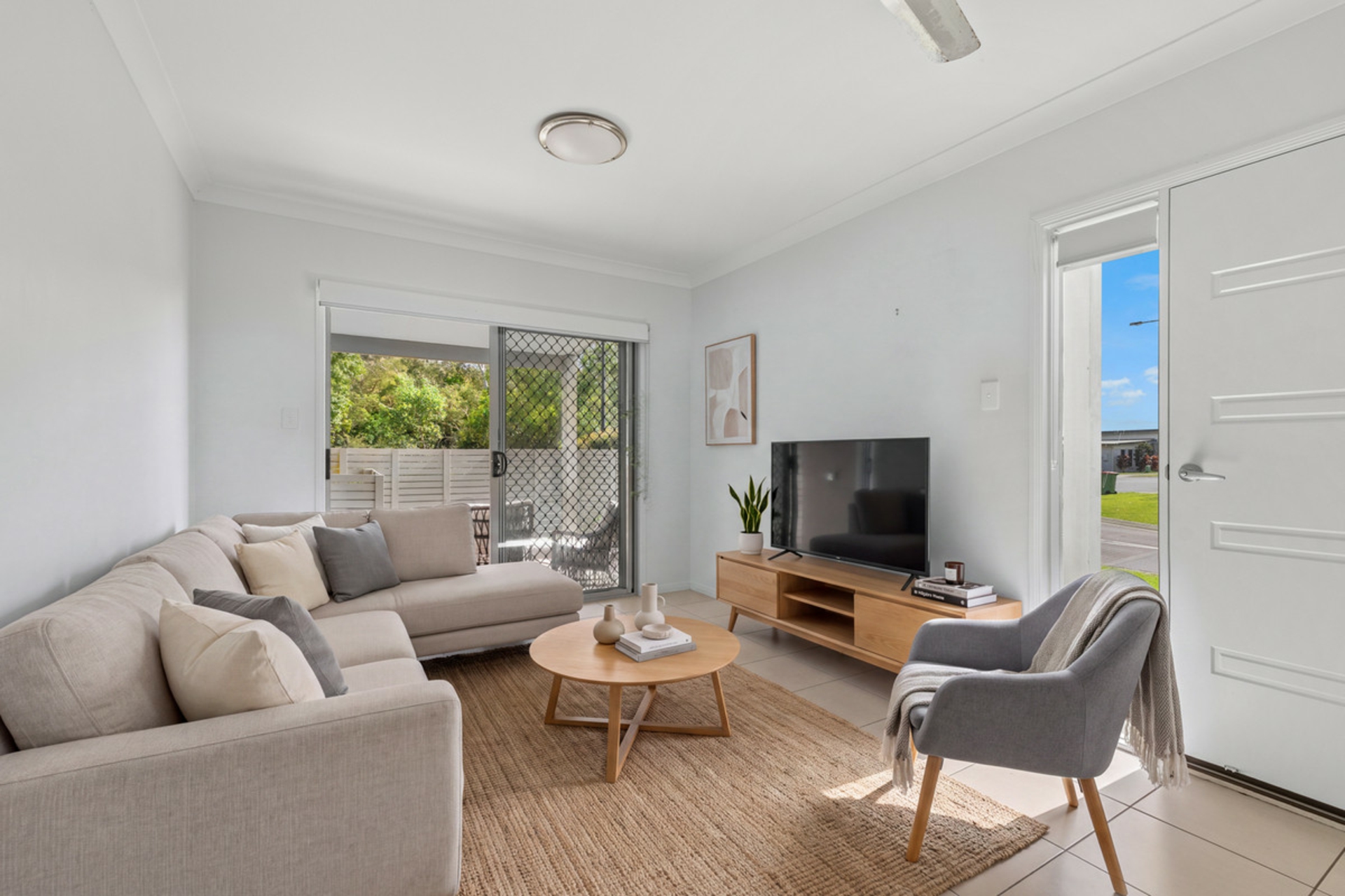 52 Cardwell Circuit — photo 6 of 15