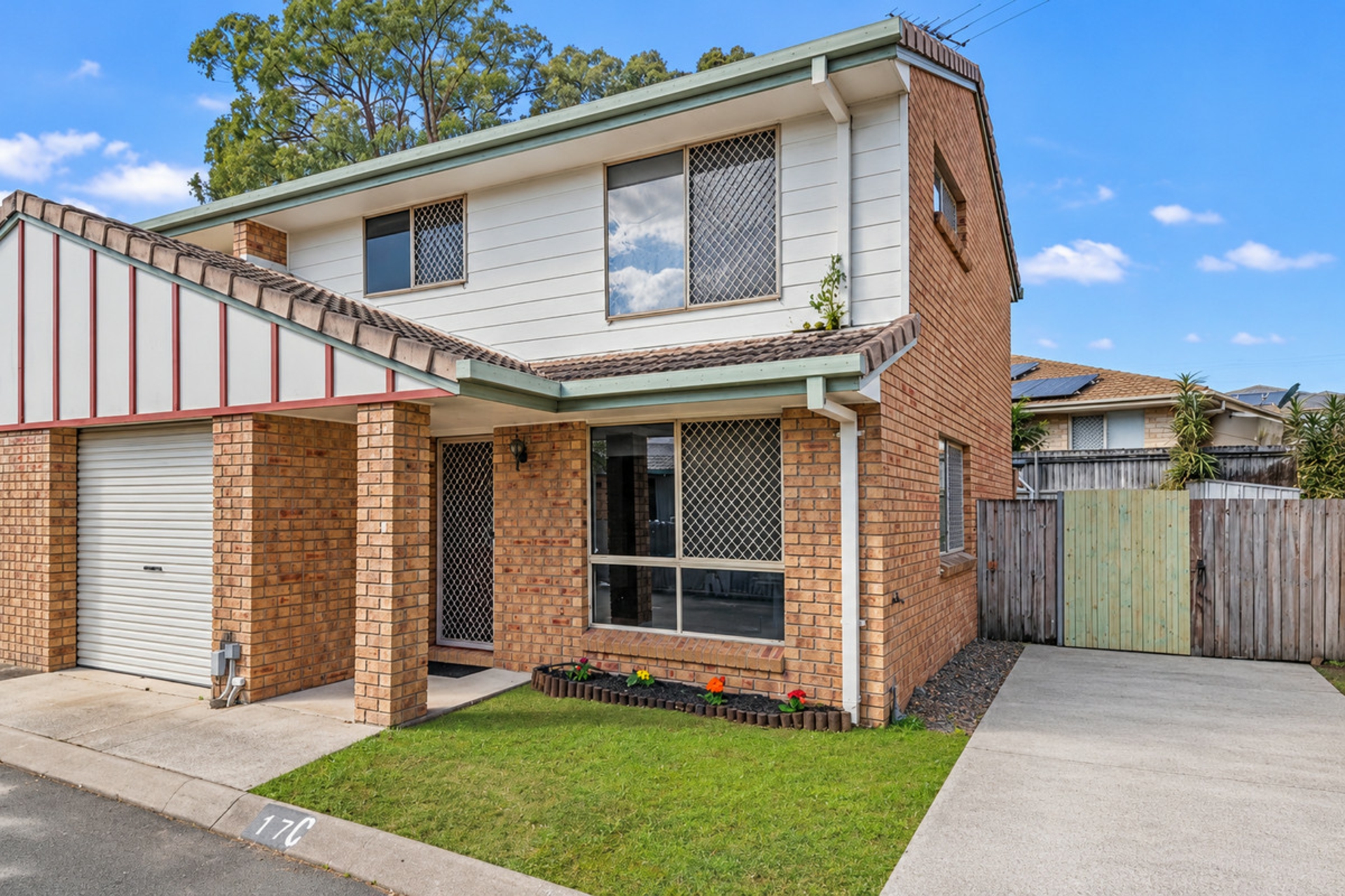 17/107 Killarney Crescent — photo from LJ Hooker Property Centre