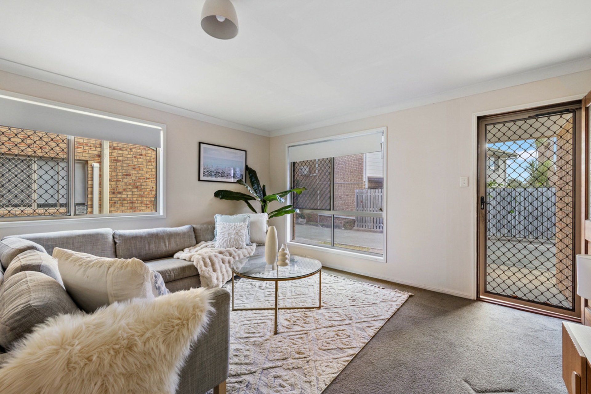 17/107 Killarney Crescent — photo 3 of 18