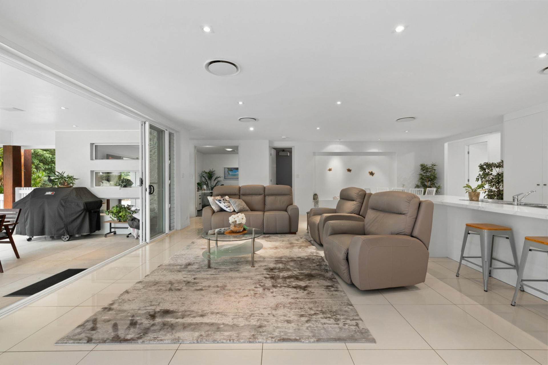 52 Ribonwood Street — photo 5 of 27