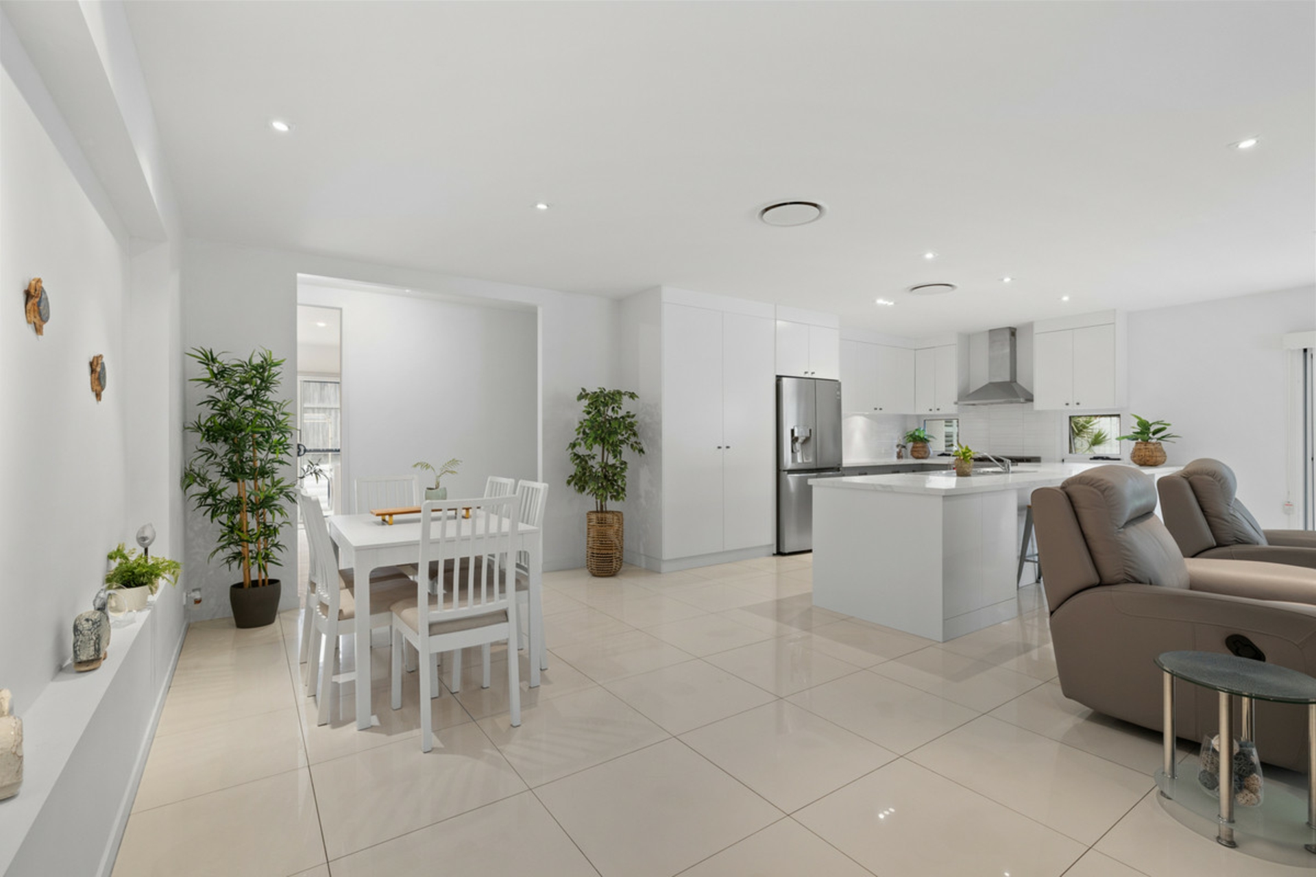 52 Ribonwood Street — photo 9 of 27