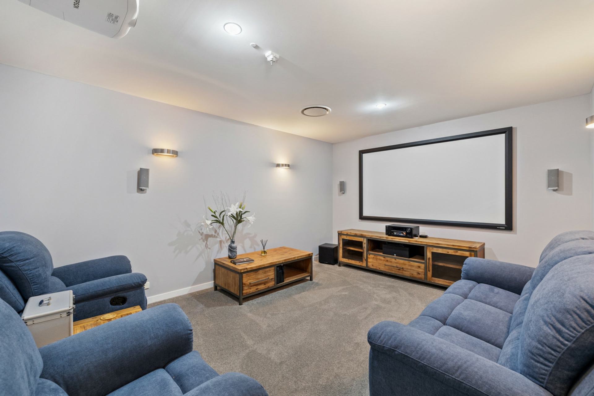 52 Ribonwood Street — photo 11 of 27