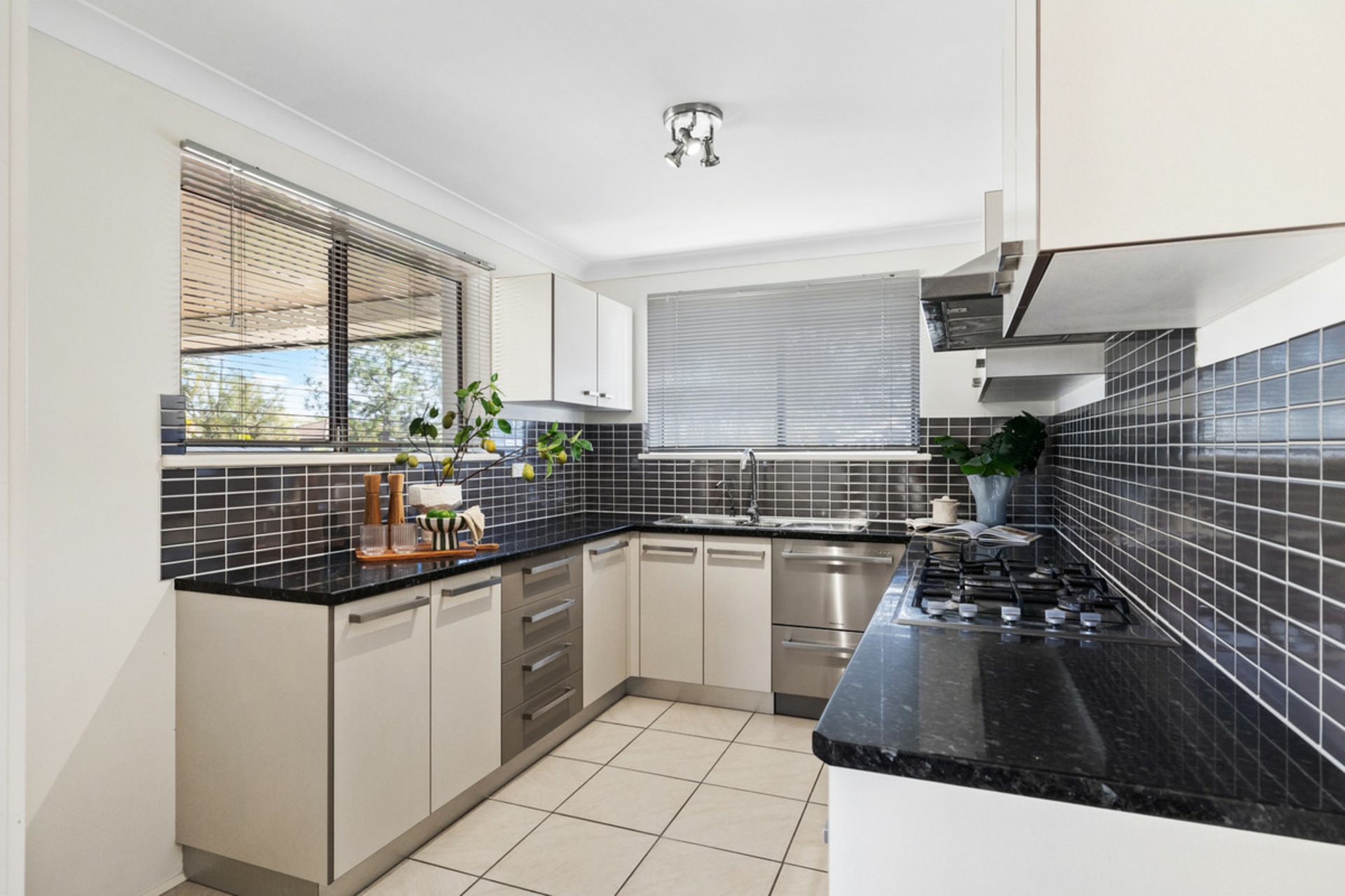 42 Cavell Street — photo 14 of 30