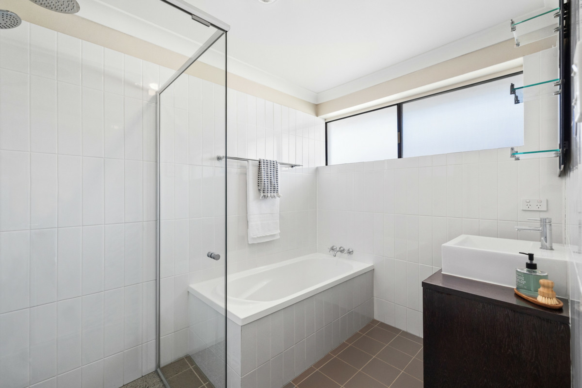 42 Cavell Street — photo 18 of 30