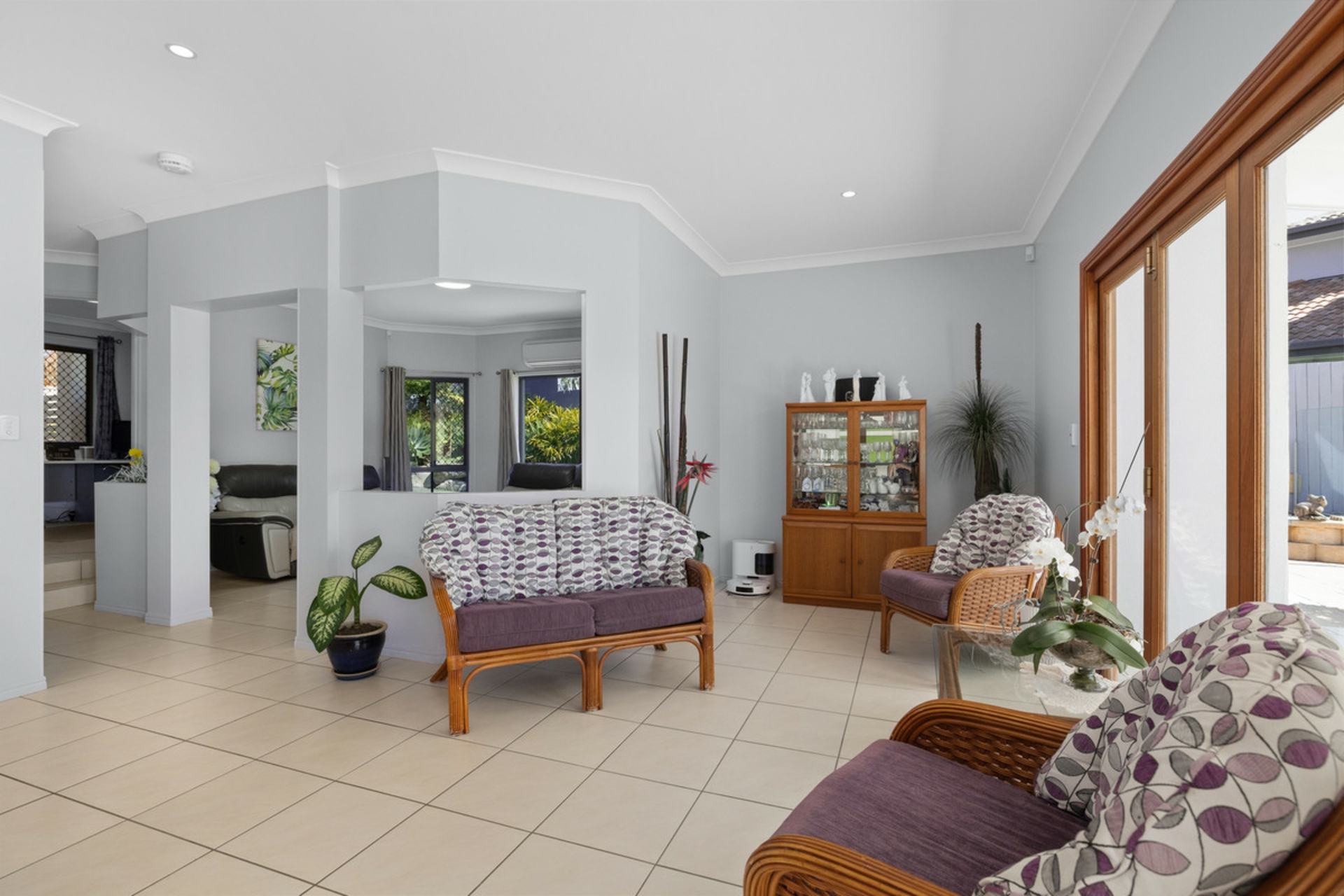 8 Behan Crescent — photo 8 of 28