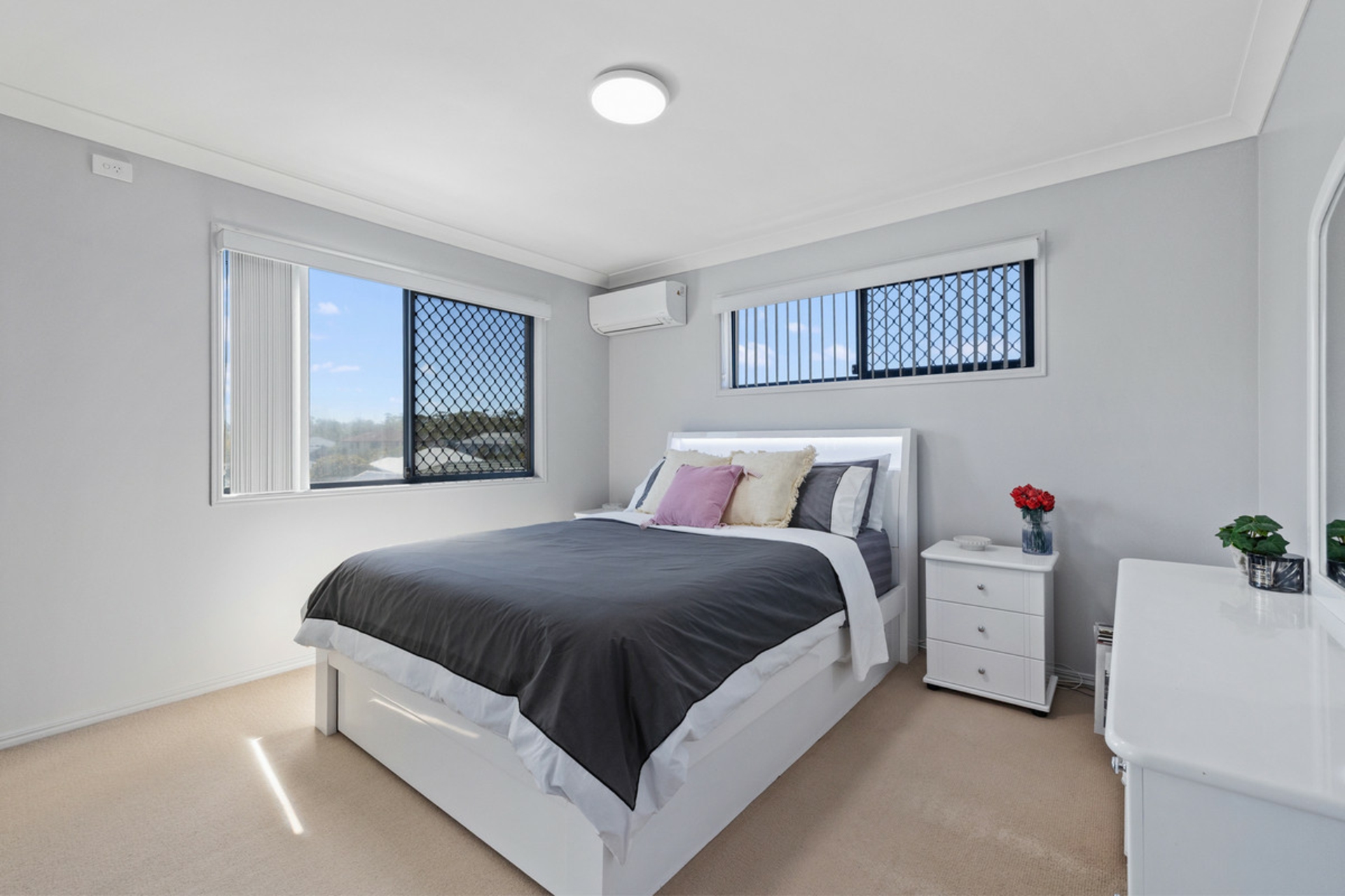 8 Behan Crescent — photo 12 of 28