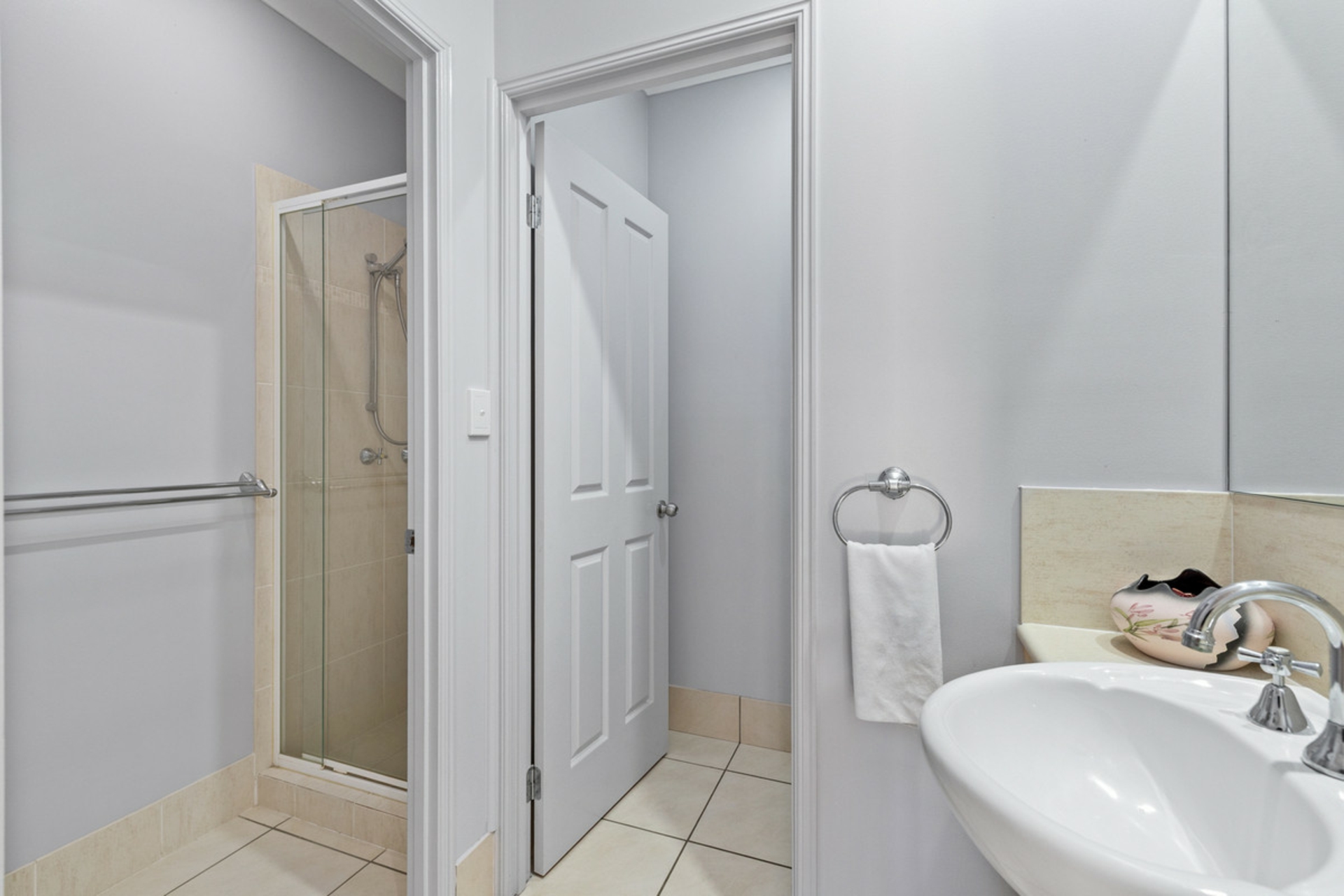 8 Behan Crescent — photo 19 of 28