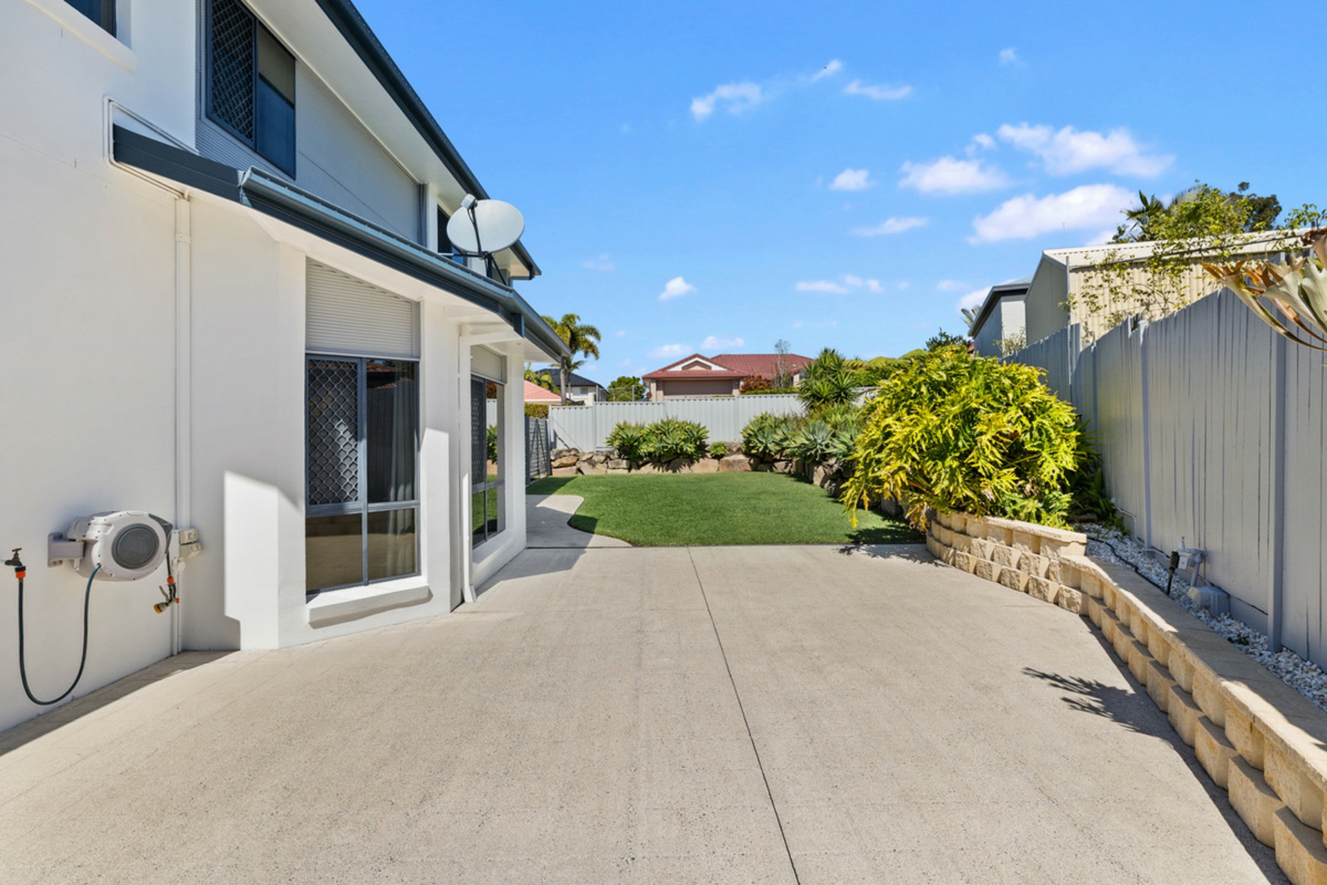 8 Behan Crescent — photo 23 of 28