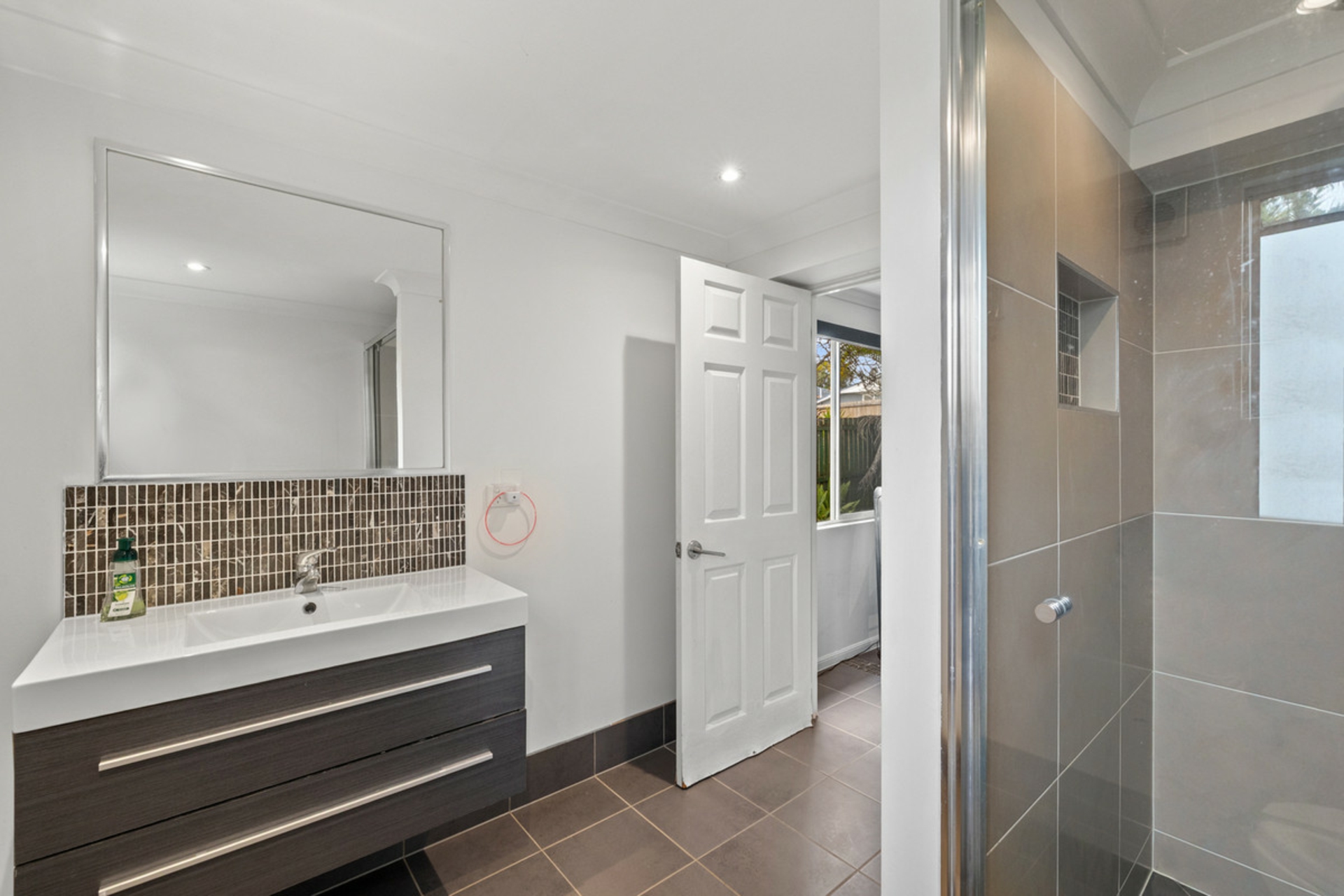 14 Consort Street — photo 17 of 19