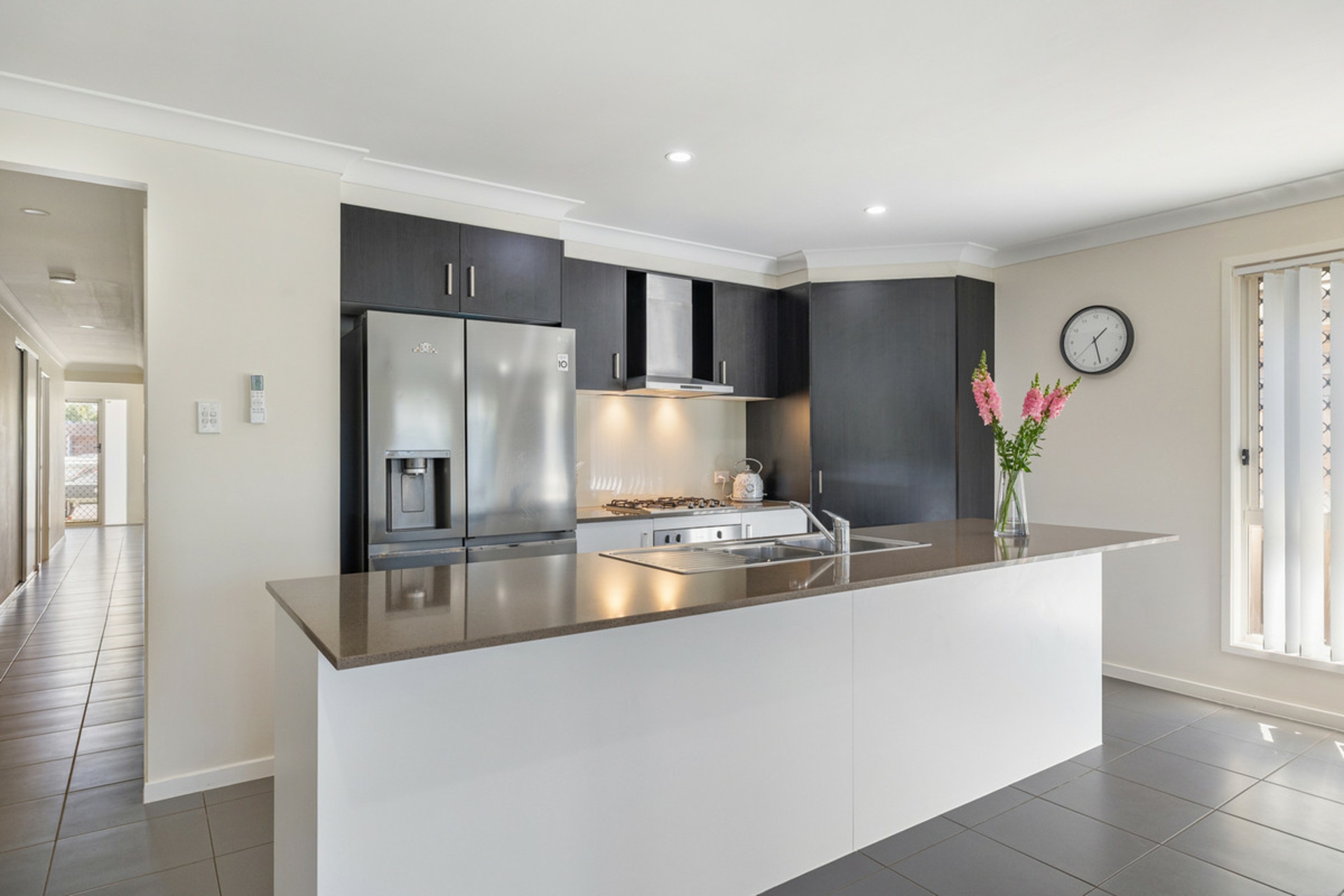 18 Seawater Street — photo 3 of 24