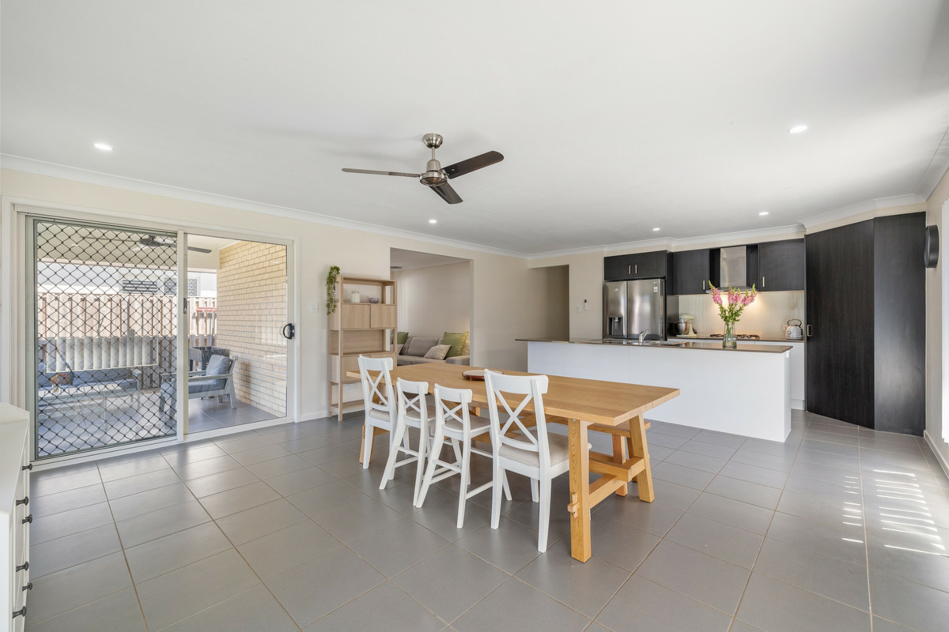 18 Seawater Street — photo 4 of 24