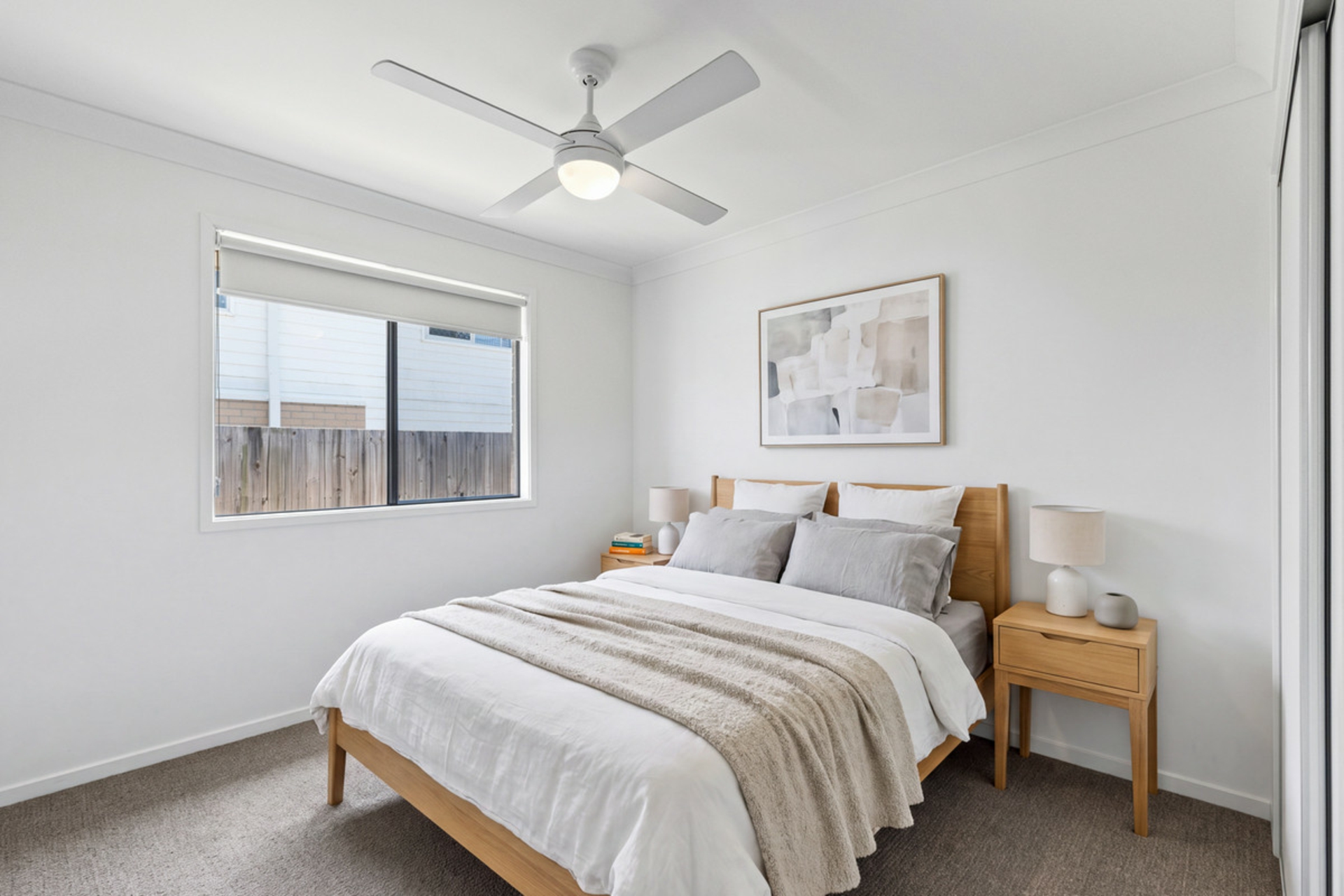 22 Viewland Crescent — photo 8 of 15