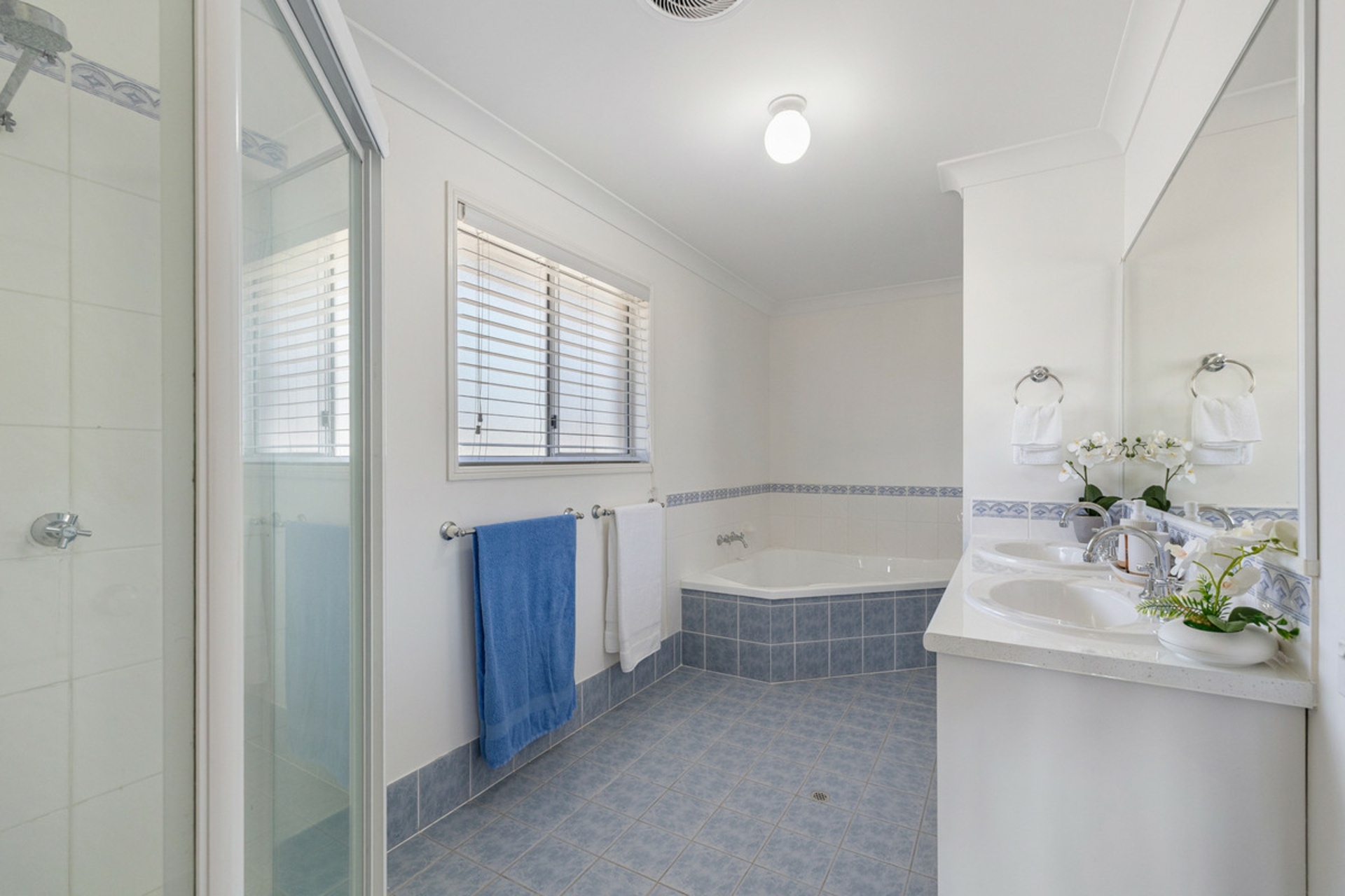 99 Panorama Drive — photo 17 of 25